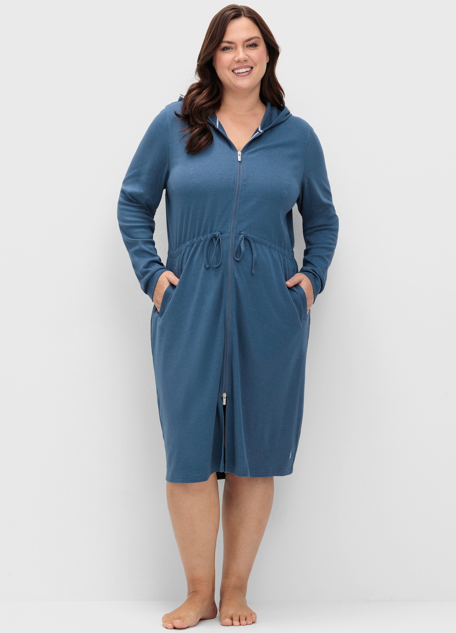 sheego Badjas met ritssluiting en capuchon - rookblauw