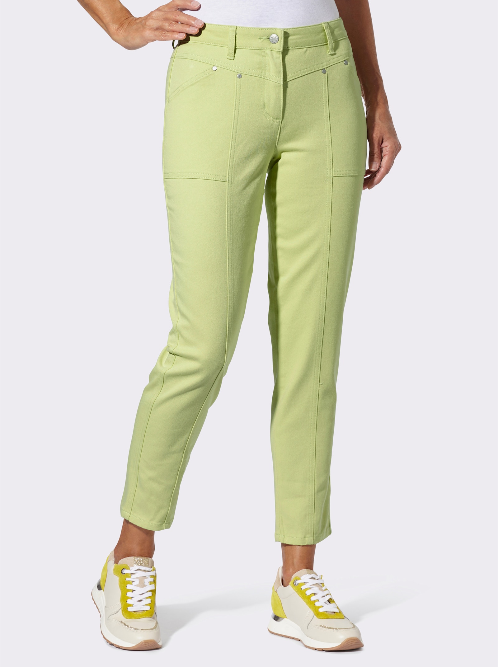 Jeans mit v-förmigem Sattel - pistazie