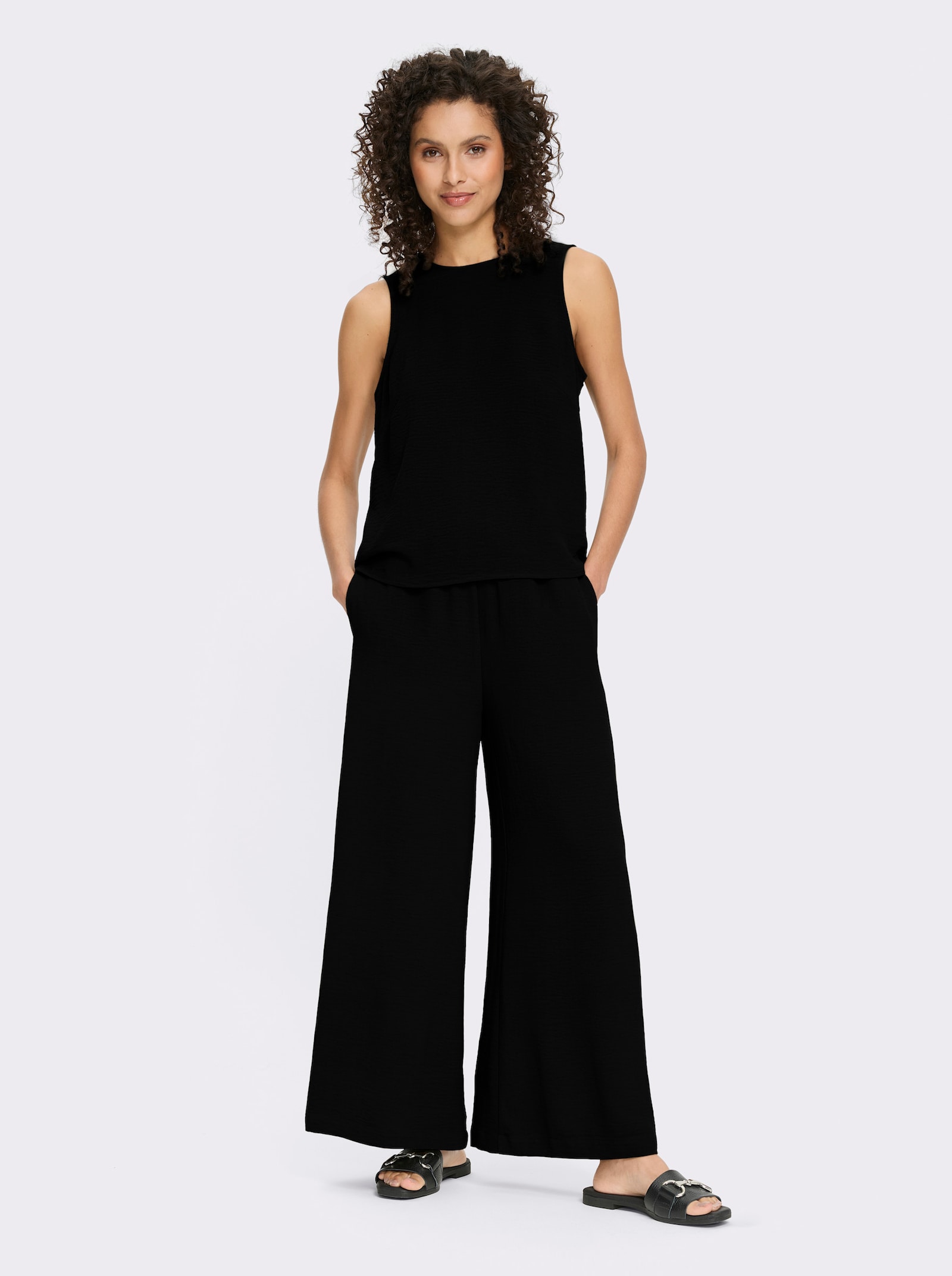 heine Blousetop en broek in uitlopend model - zwart