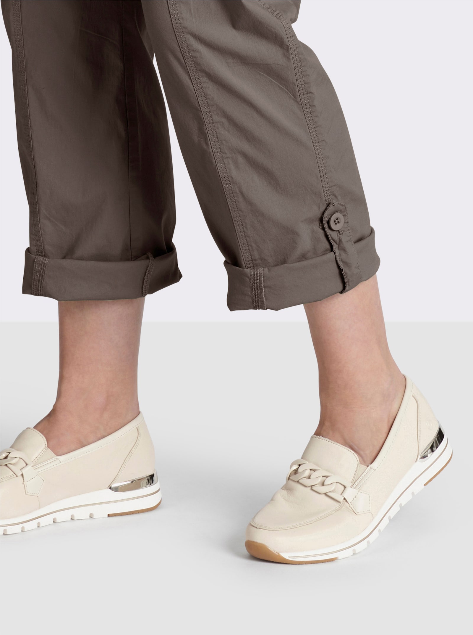 Hose mit krempelbaren Beinen - dunkeltaupe