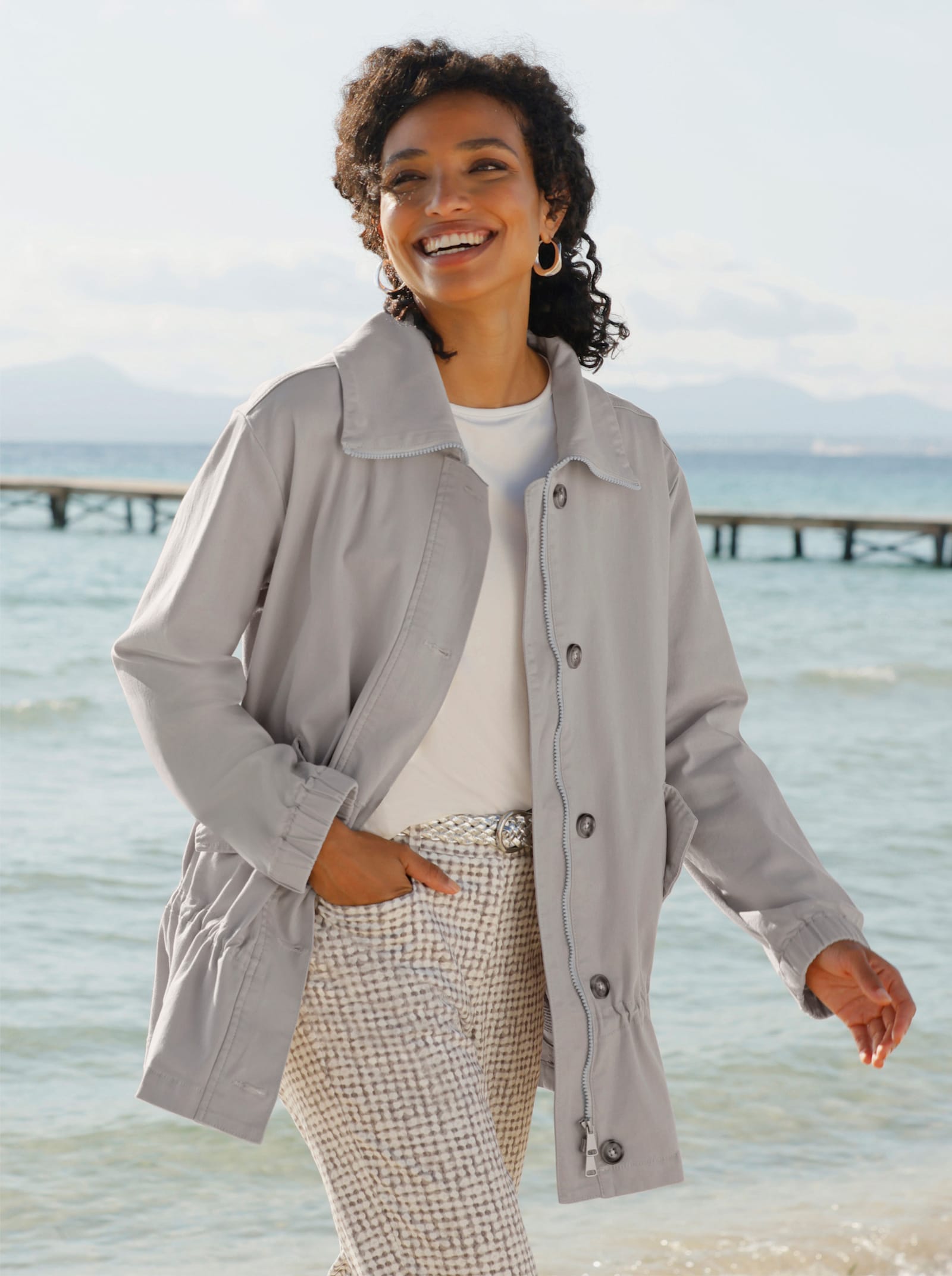 heine Freizeitjacke mit Taillen-Tunnelzug - hellgrau