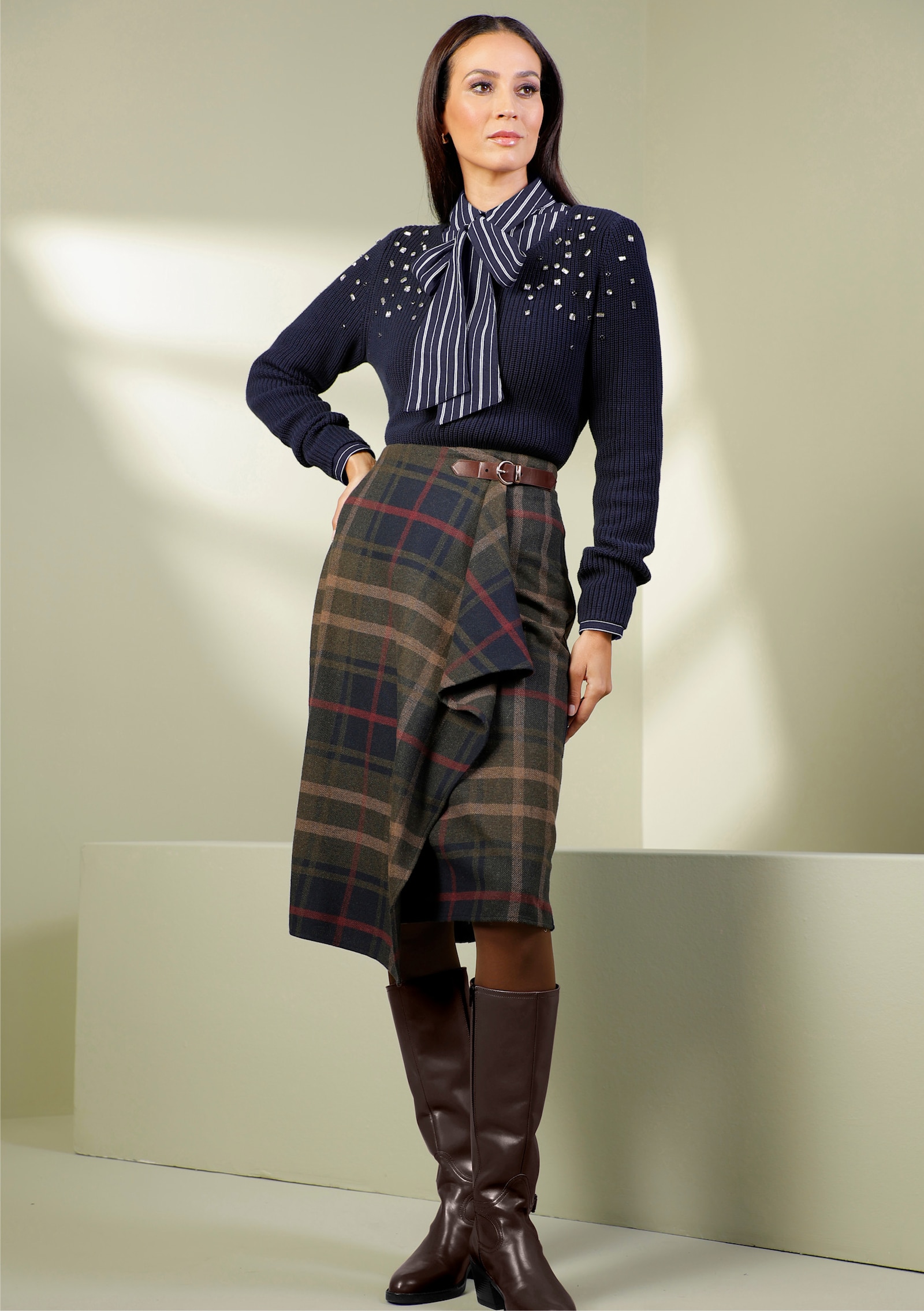 heine Pullover mit Glitzersteinchen - marine