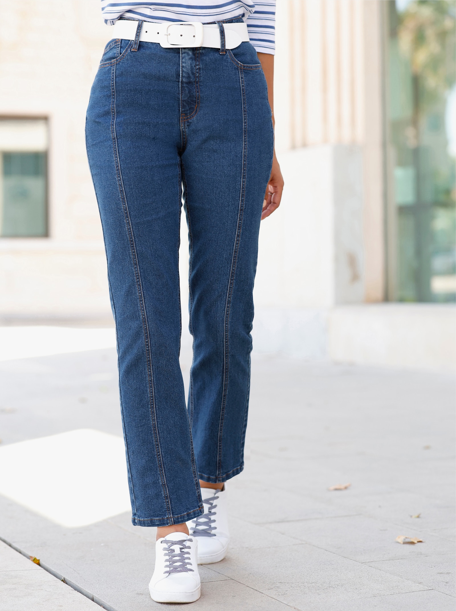 Jeans mit höher geschnittenem Bund - blue-stone-washed