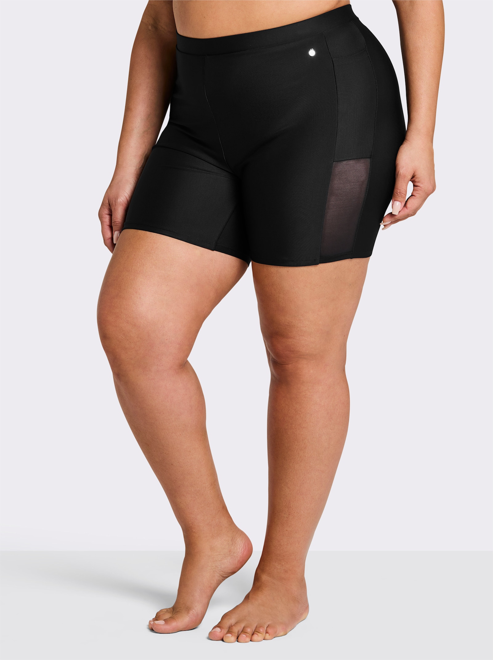 sheego Badeshorts mit kleiner Tasche - schwarz
