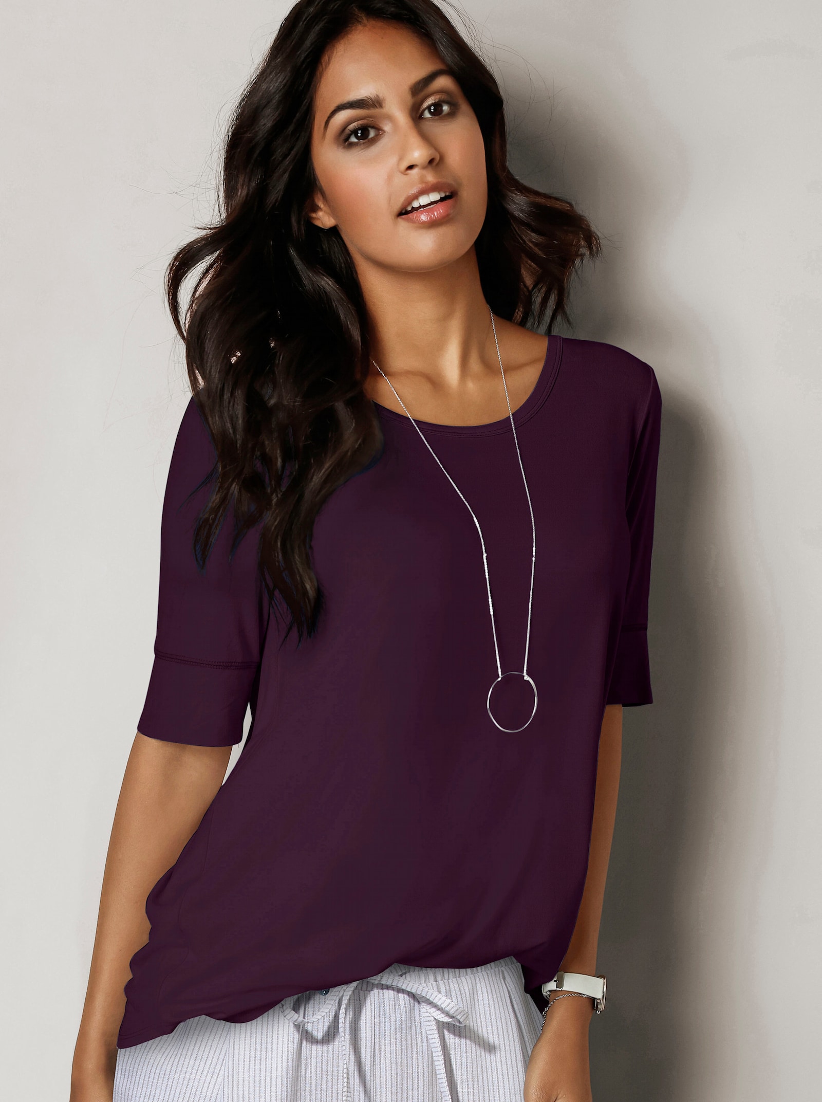 T-shirt met dubbellaagse mouwboordjes - aubergine