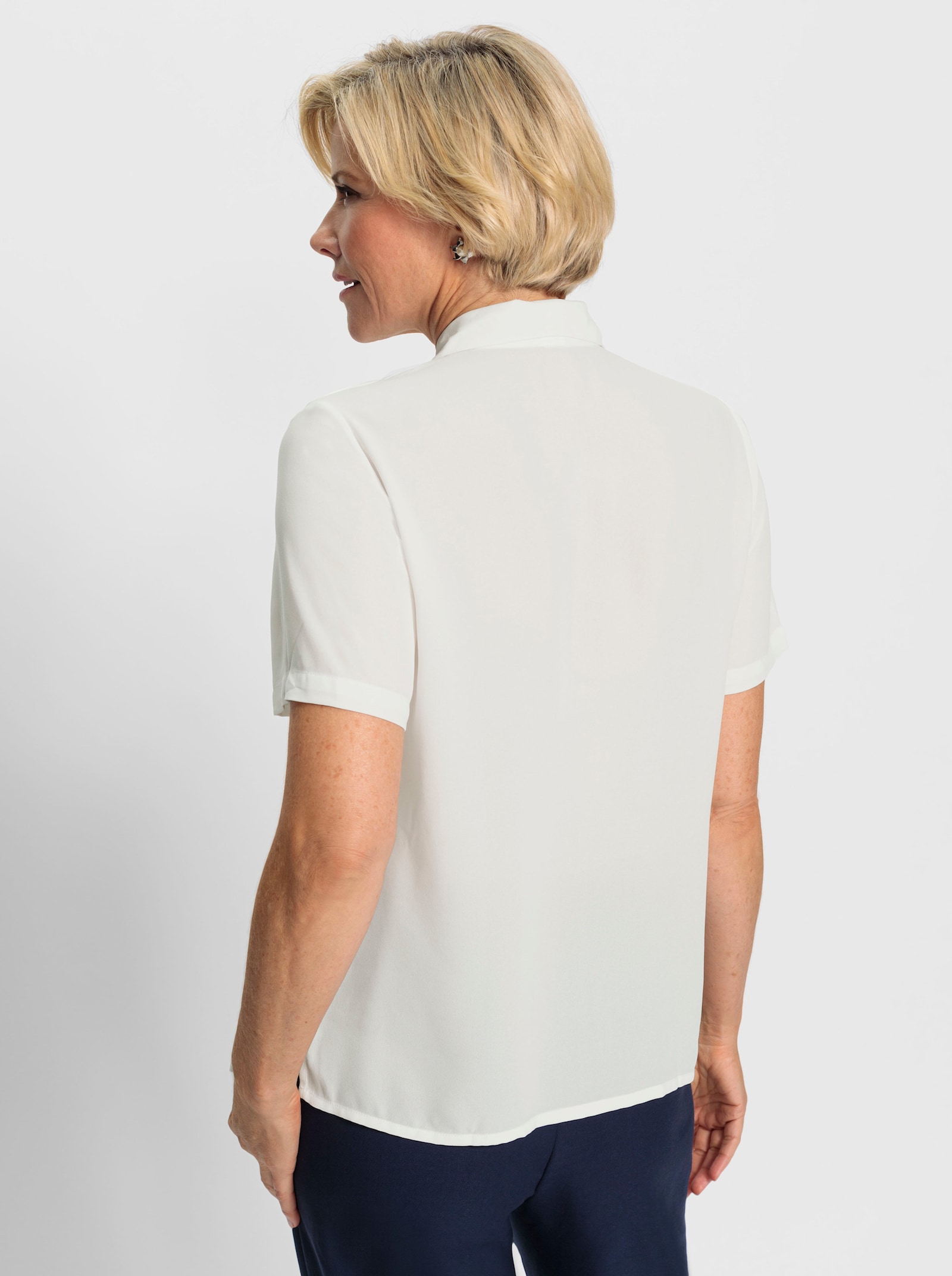 Blouse met korte mouwen en kantversiering - ecru