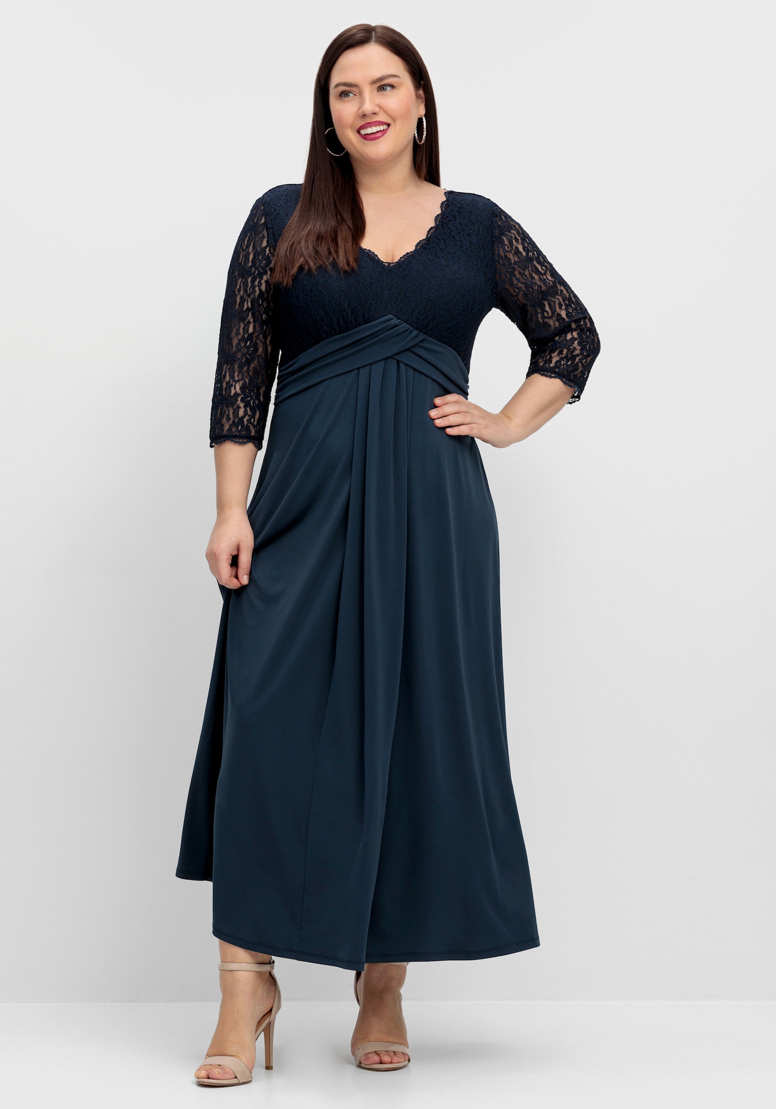 sheego Abendkleid mit Oberteil aus Spitze - nachtblau