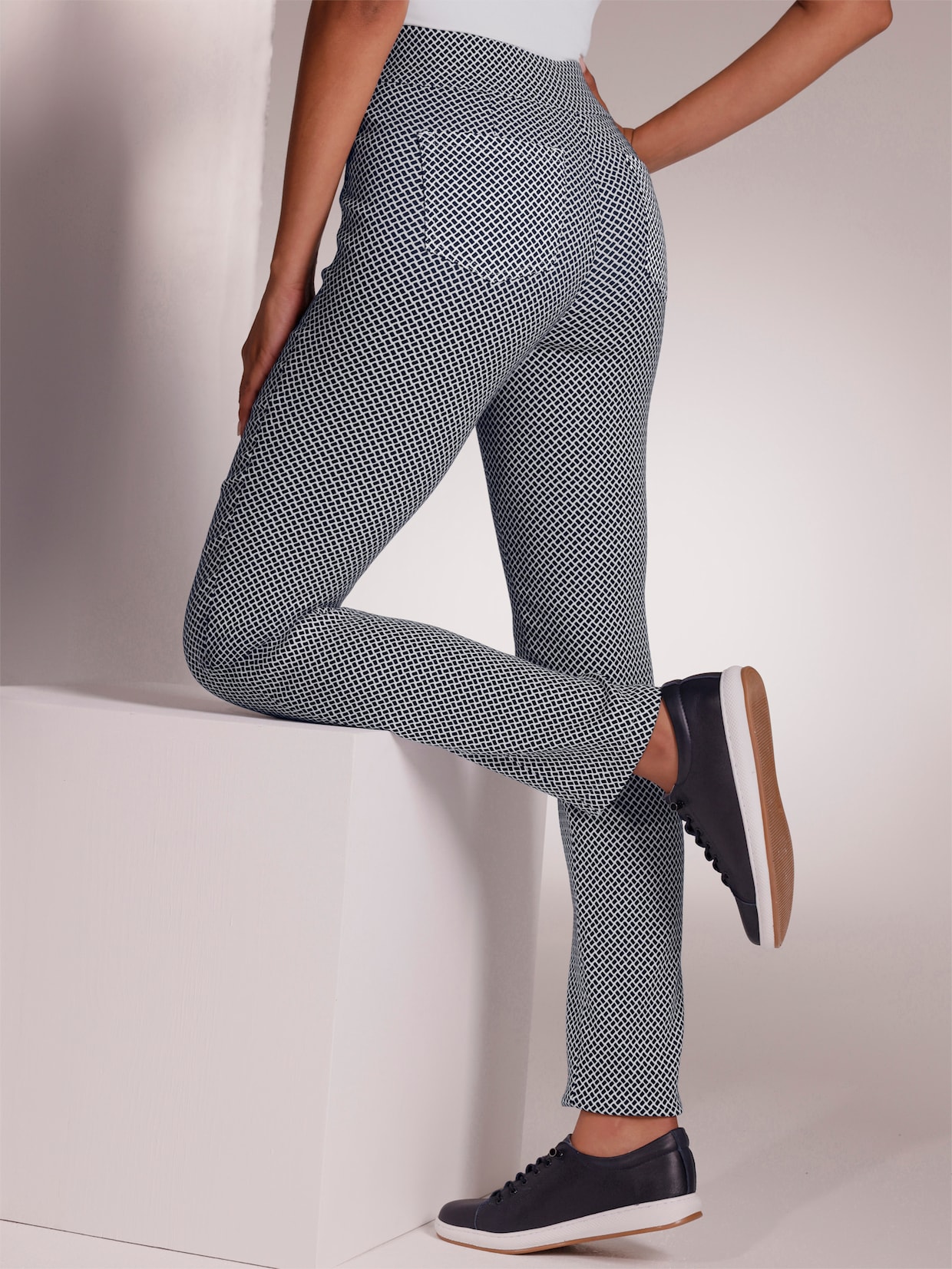 CREATION L PREMIUM Bengalinhose mit Dehnbund - marine-weiss-gemustert