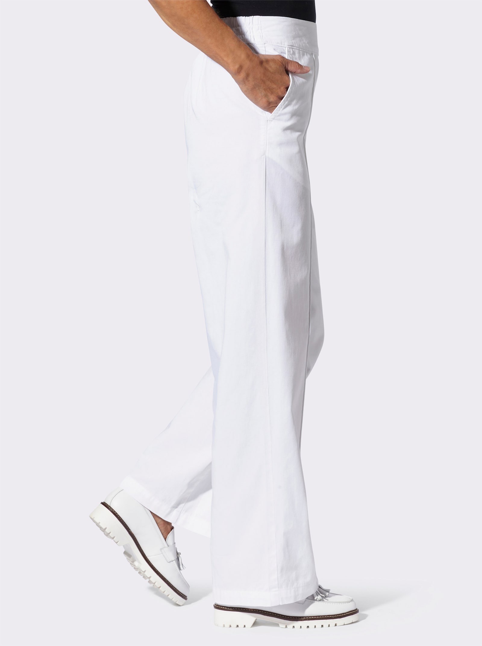 High-waist-Jeans mit weiten Hosenbeinen - weiss