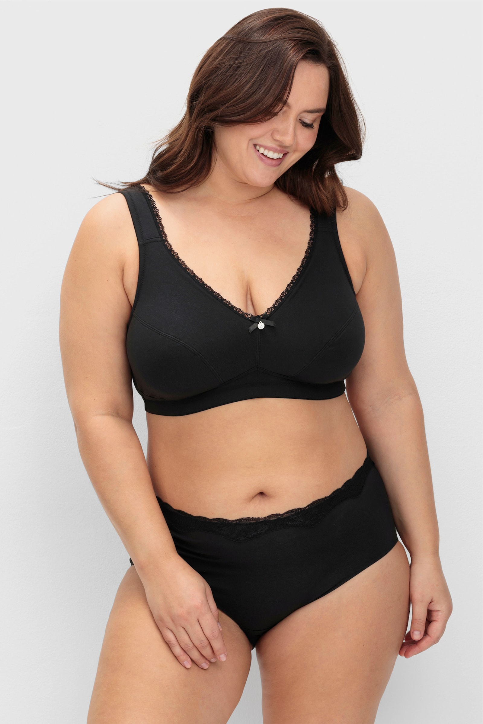 sheego Steunbeha met kanten rand - zwart