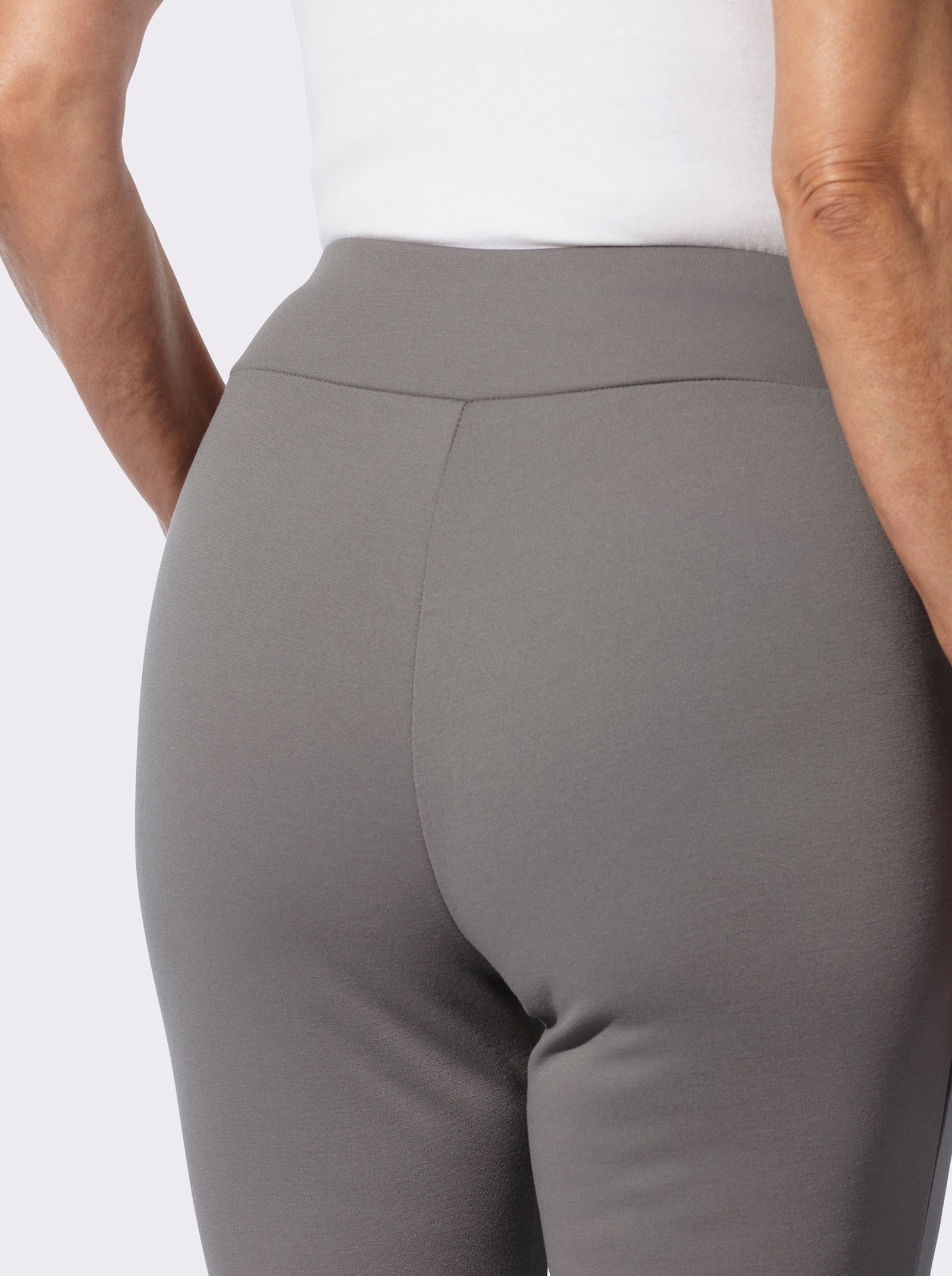 Freizeithose mit Biesenverzierung - grau