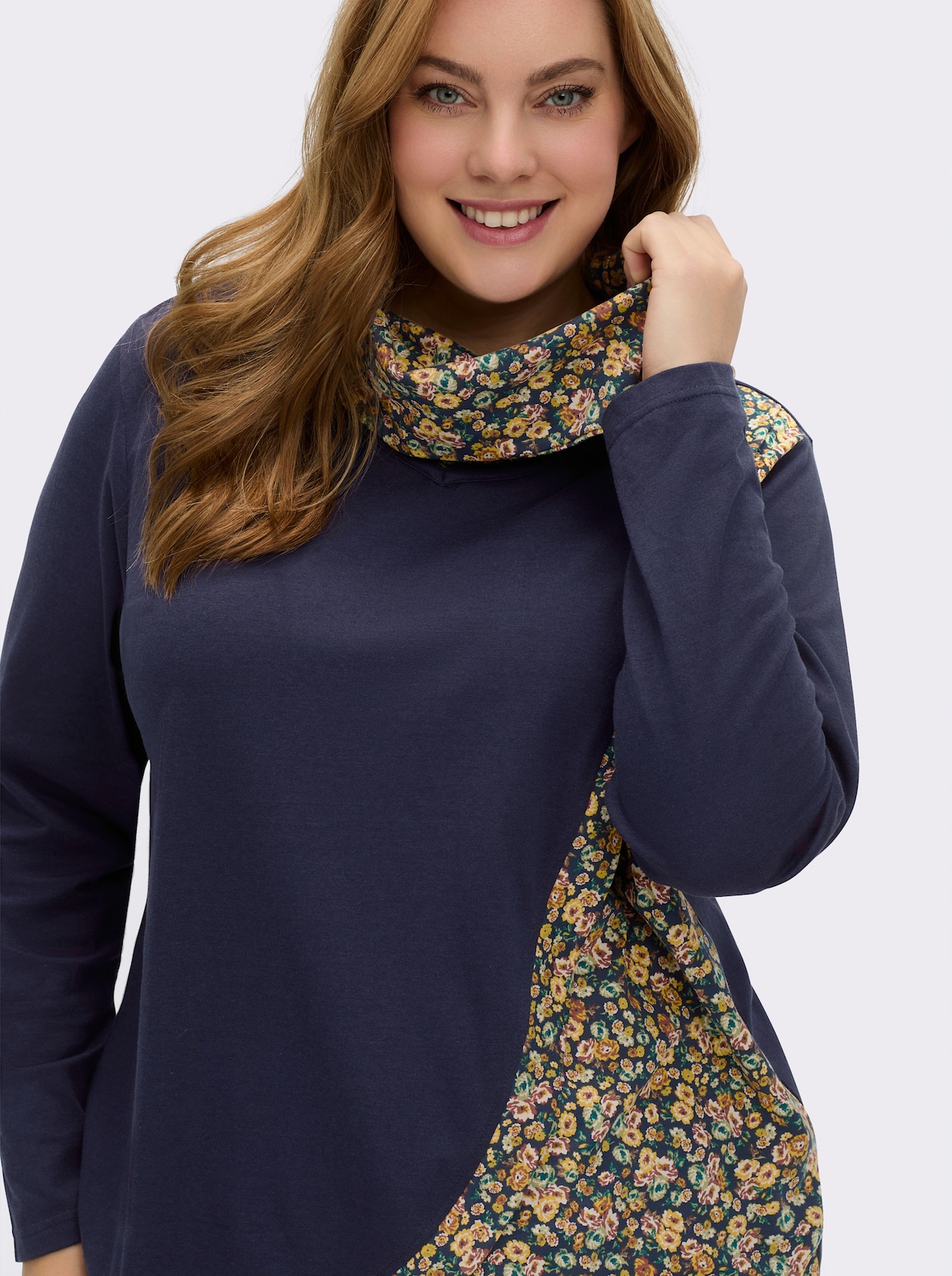 Rollkragenshirt in Wickel-Optik - marine-ocker-gemustert