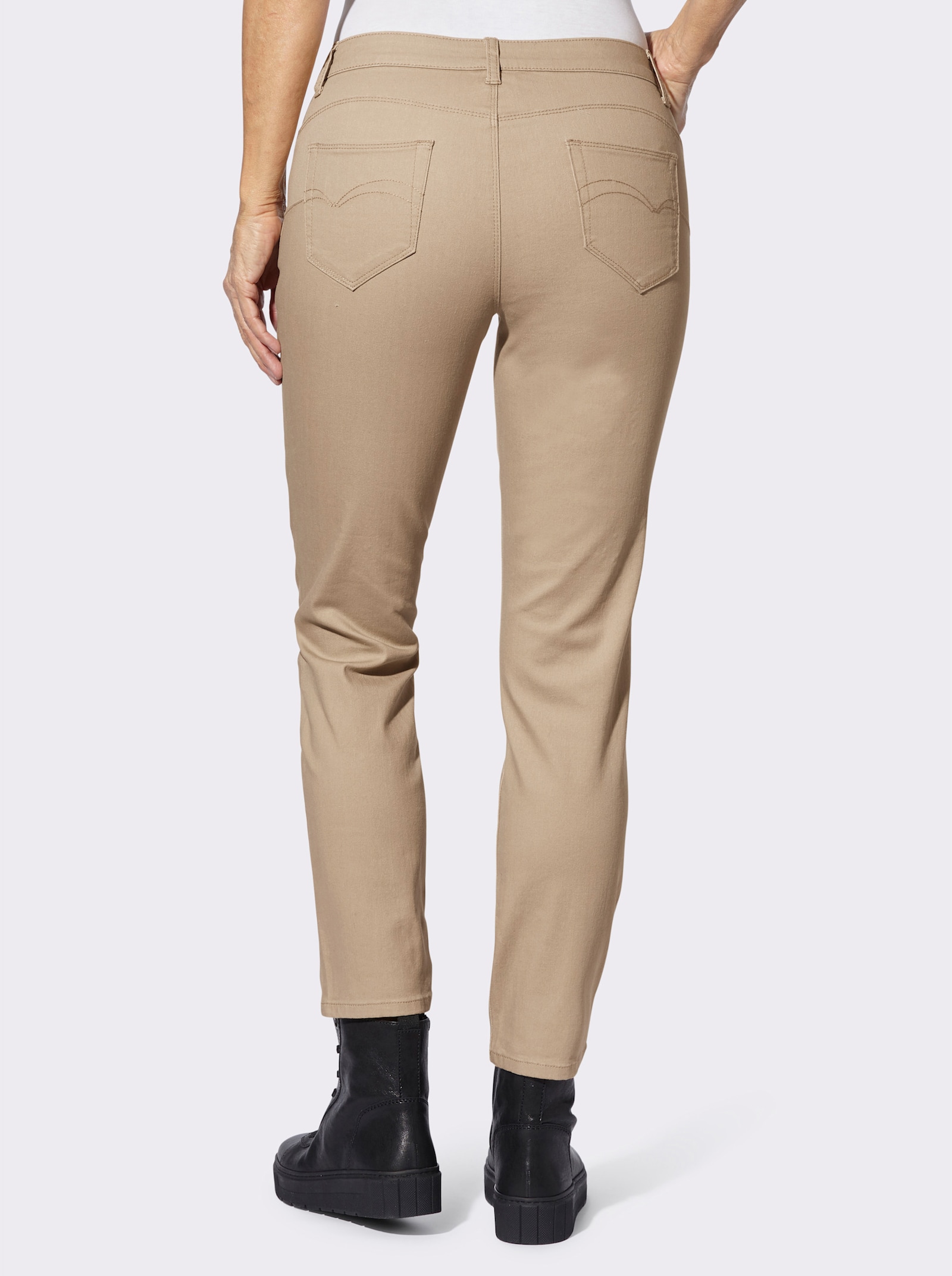 Push-up-Jeans mit Glitzersteinchen - beige