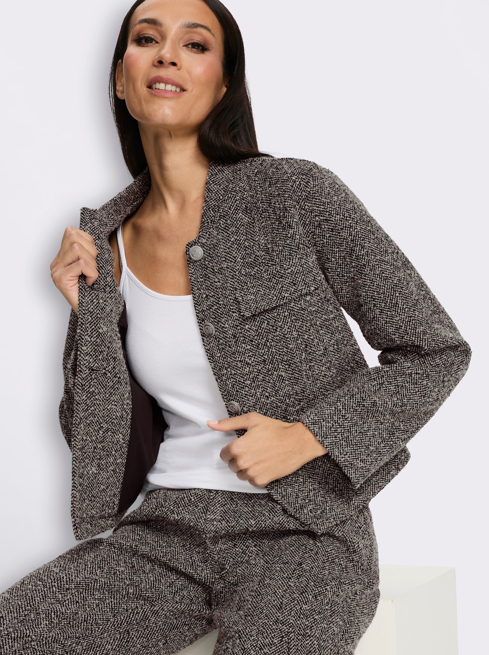 heine Hosenanzug mit Schmuckknöpfen - schwarz-weiß-gemustert