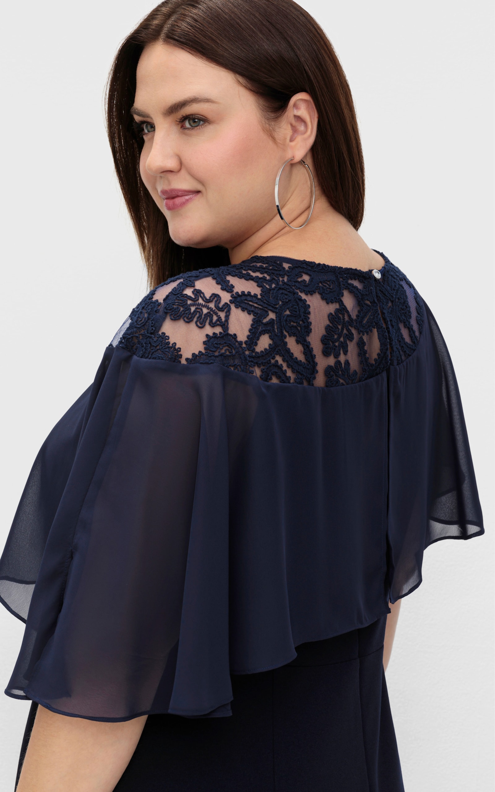 sheego Abendkleid mit Chiffon-Cape - marine