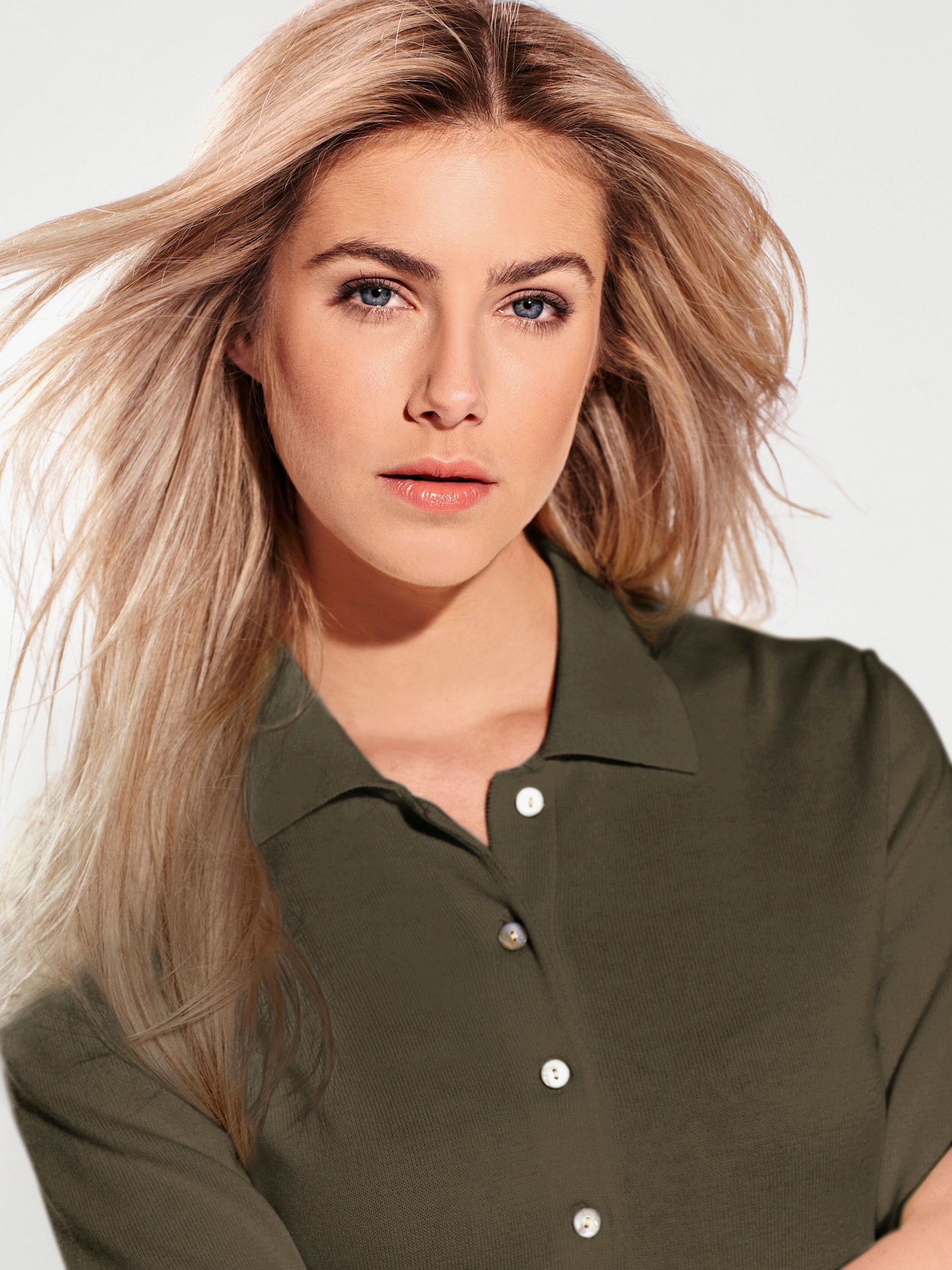 heine Polopullover mit Knopfleiste - oliv