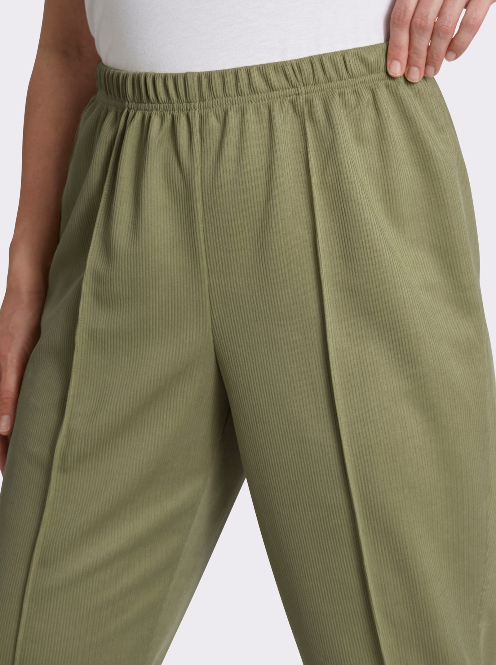 Hose mit Ripp-Struktur - schilf