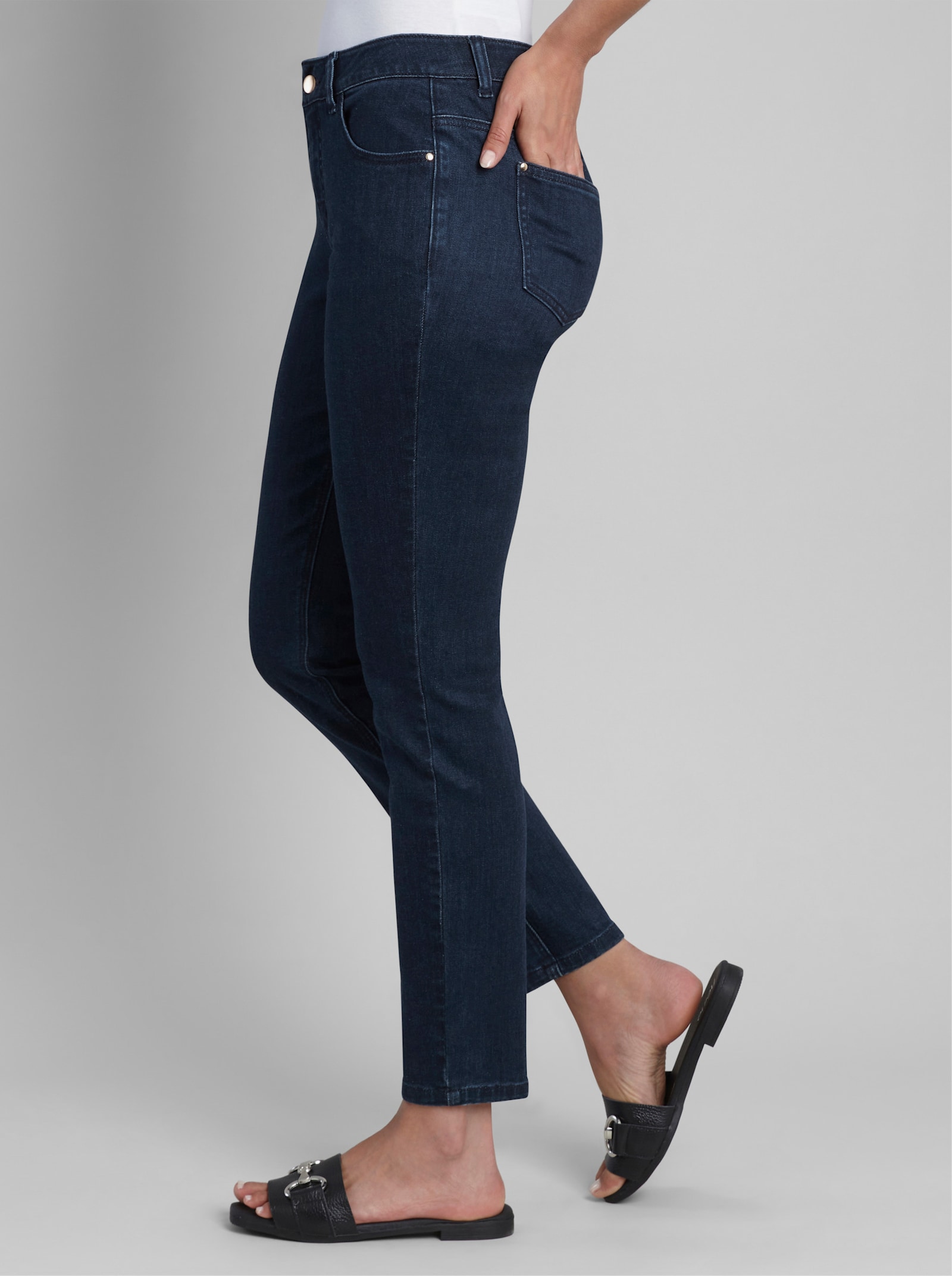 heine 5-Pocket-Jeans mit dezenter Waschung - dark denim