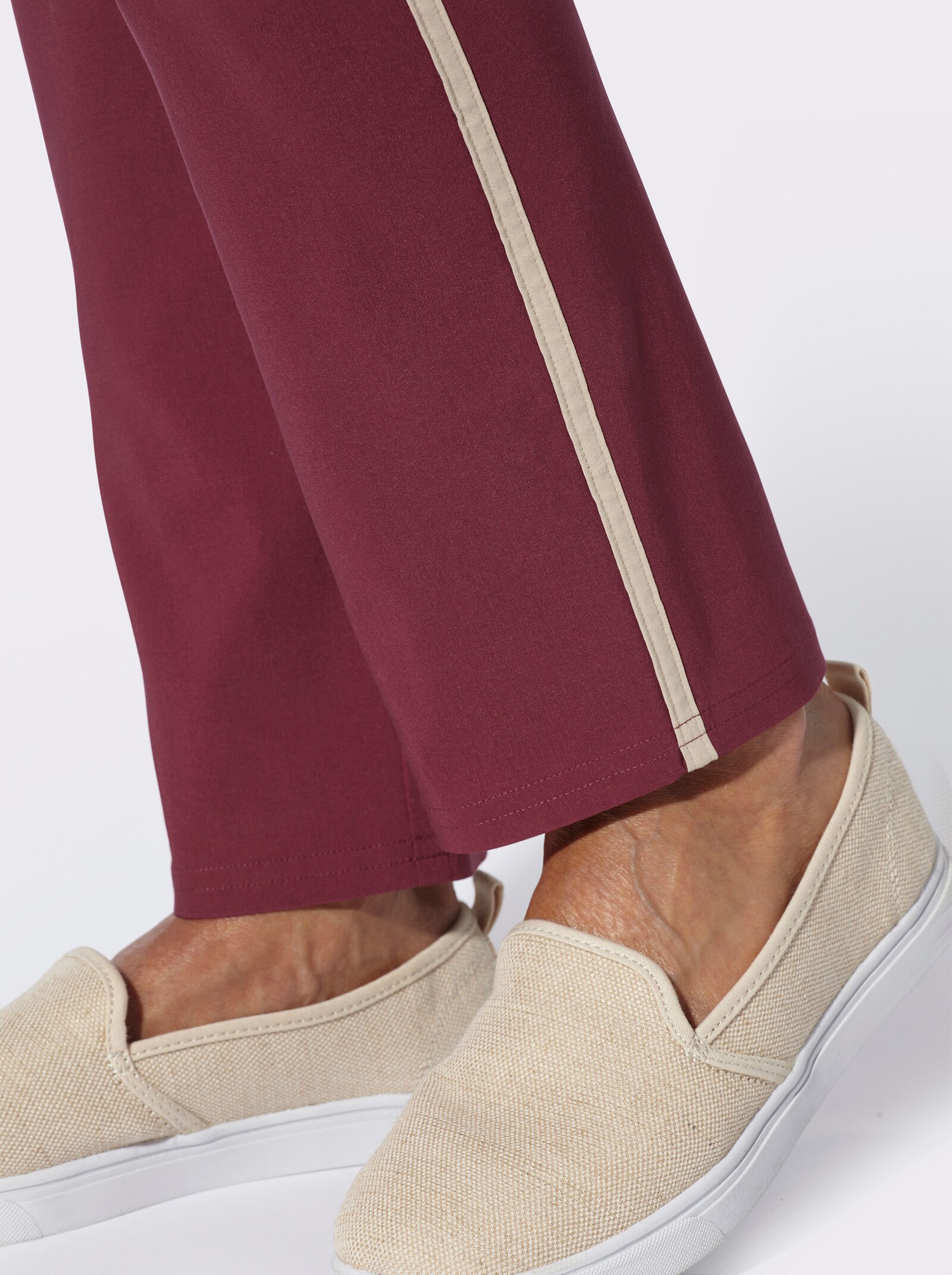 Bengalinhose mit seitlicher Kontrastpaspel - bordeaux-sand