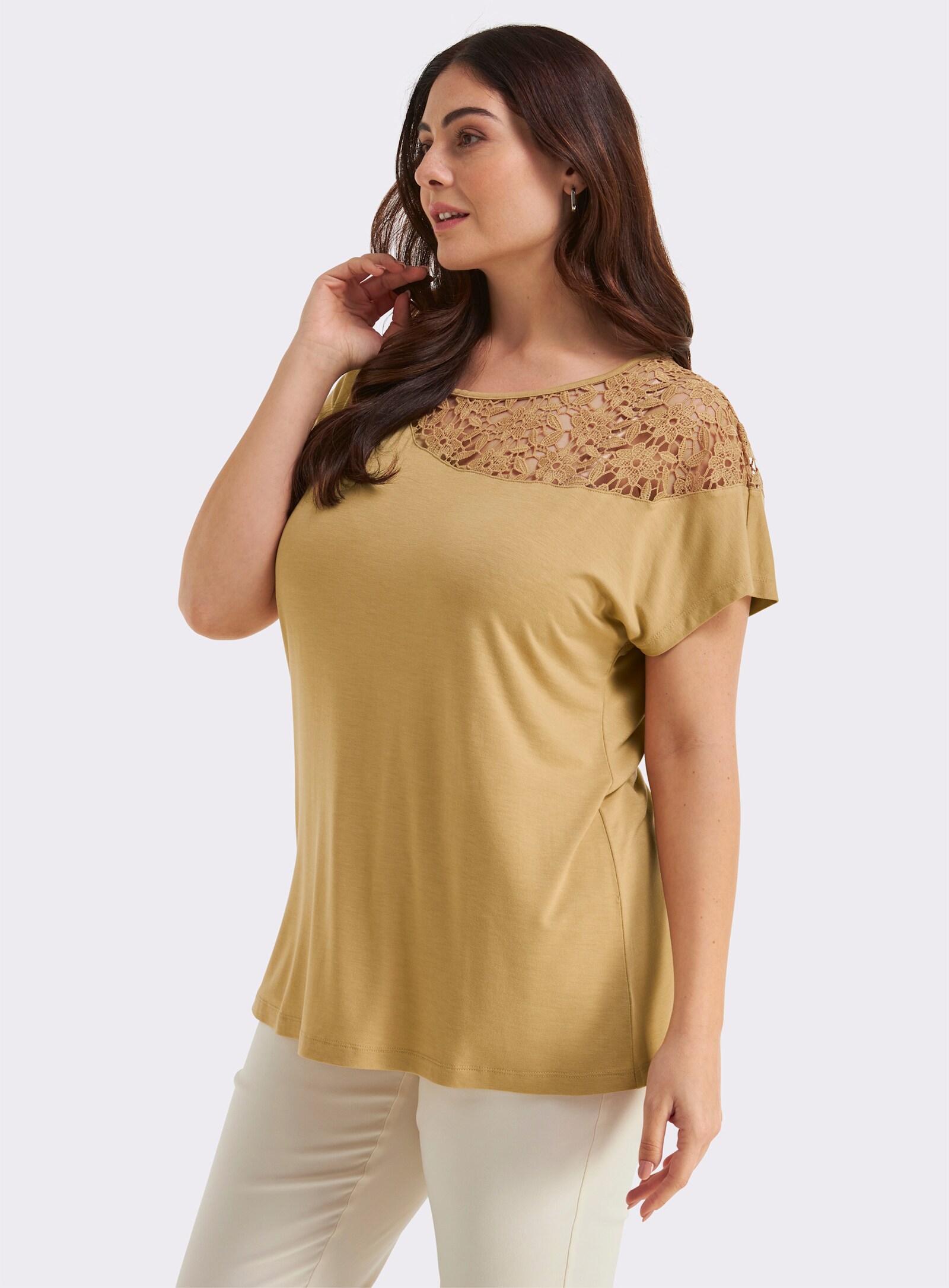 sheego Kurzarmshirt mit floraler Spitze - camel