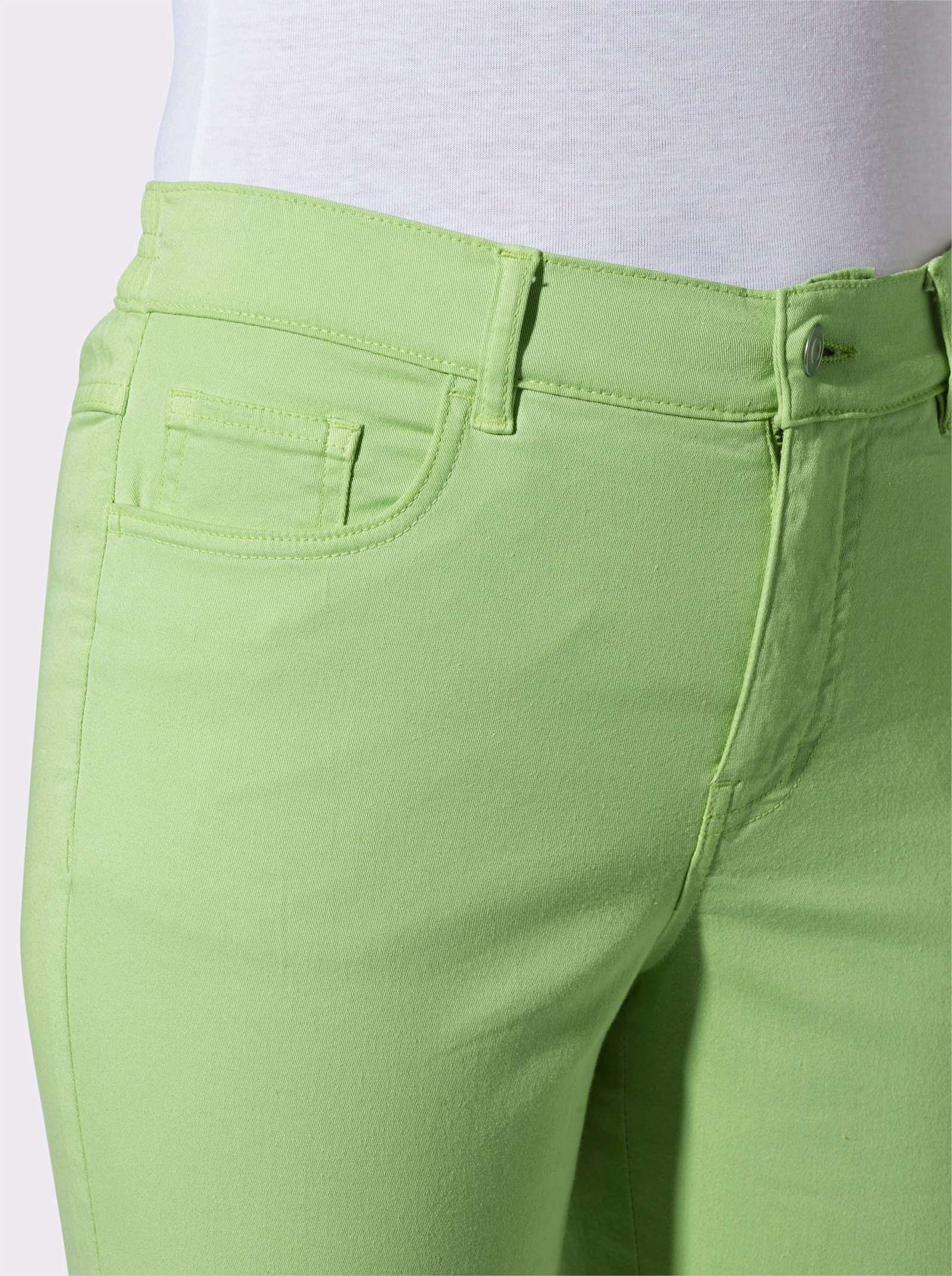 Jeans in verkürzter Form, Dehnbund - reseda