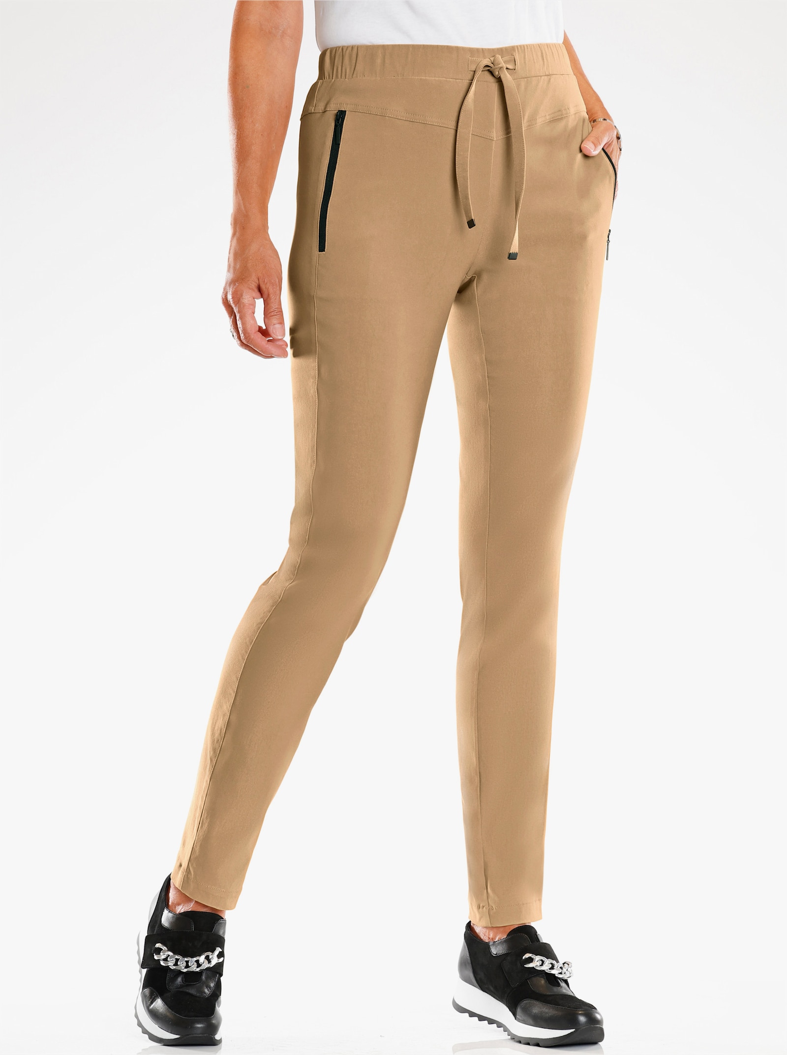 Hose mit weitenregulierbarem Bund - camel