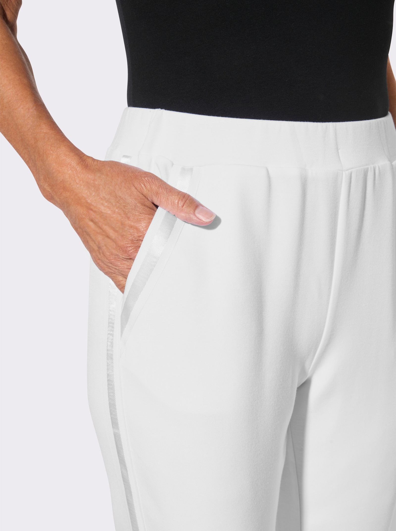 Jogg Pants mit Ripsband-Verzierung - weiß