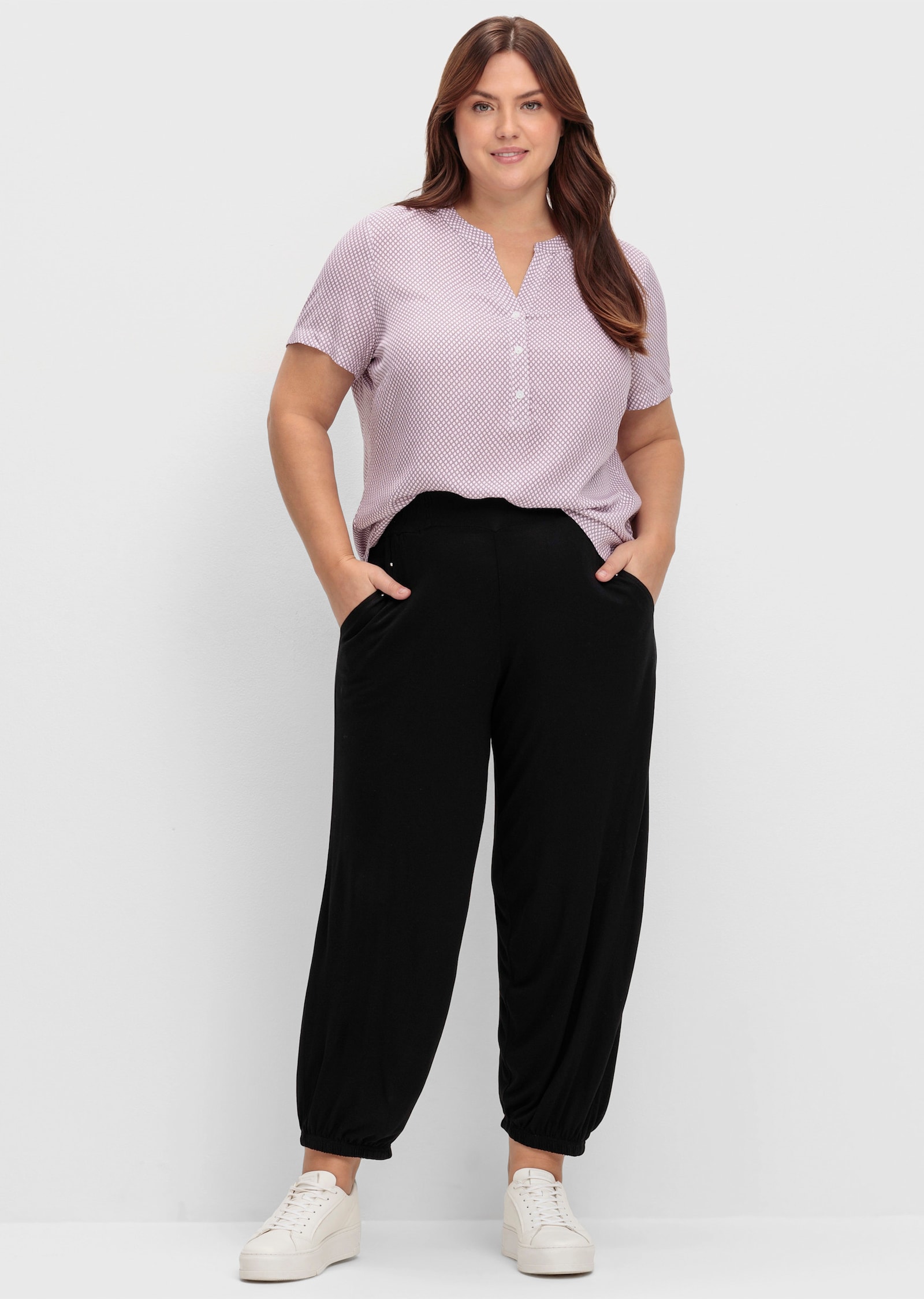 Schlupfbluse im Minimaldessin, aus Viskose - hortensie-beere-bedruckt