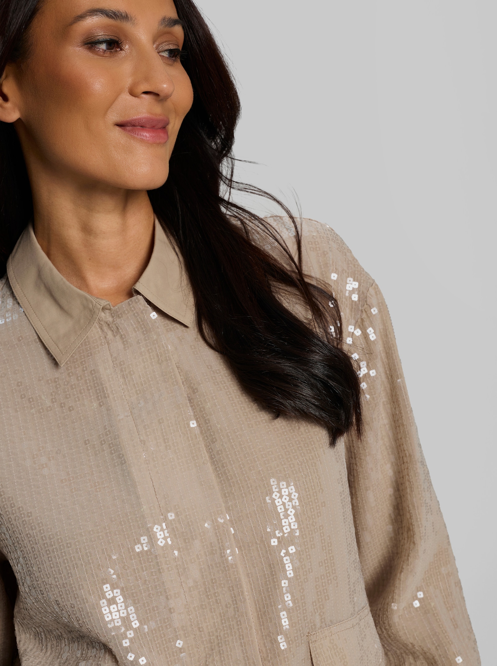 heine Blusenjacke mit Pailletten - beige