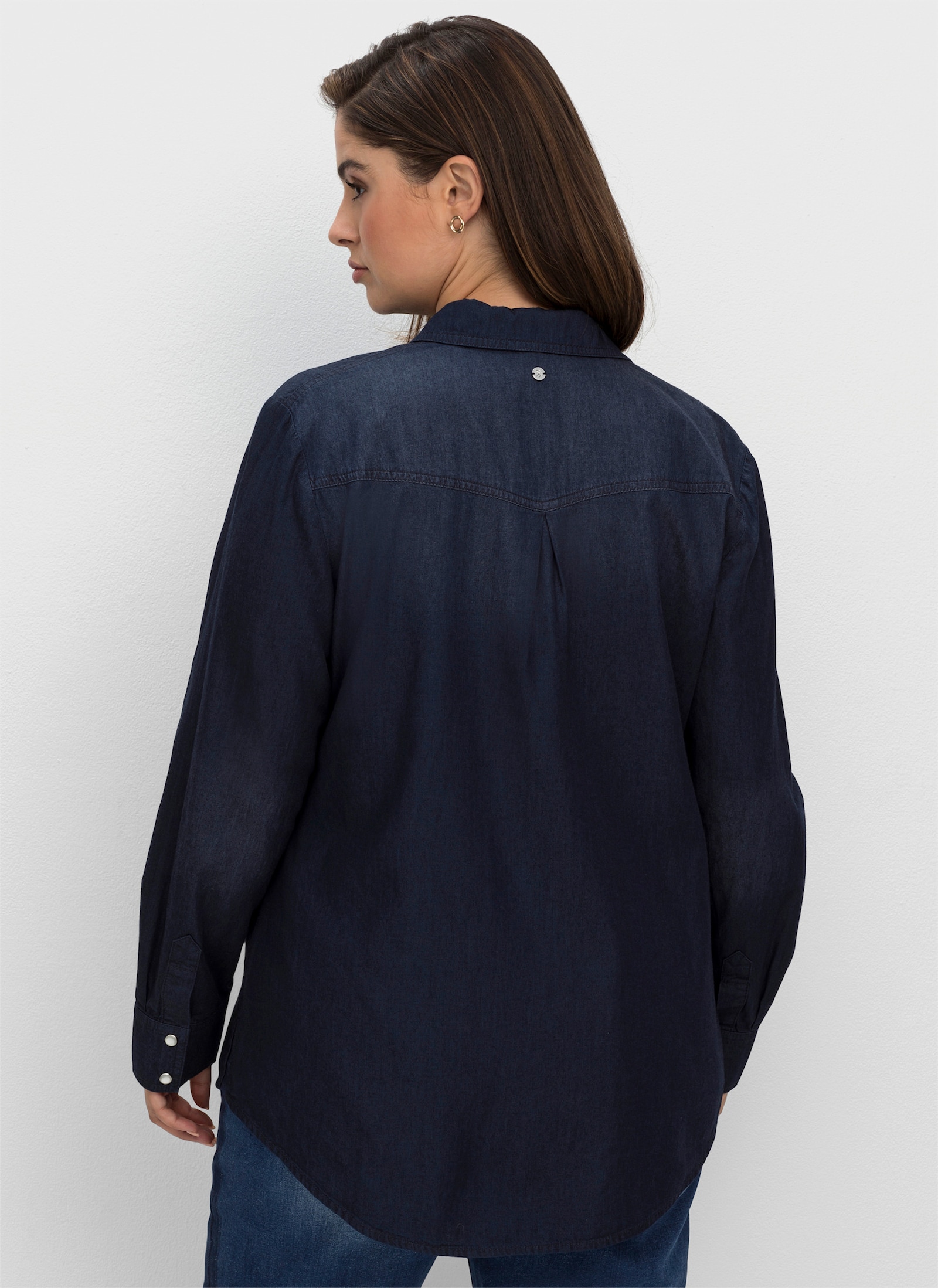 sheego Jeansbluse mit Druckknöpfen - dark blue denim