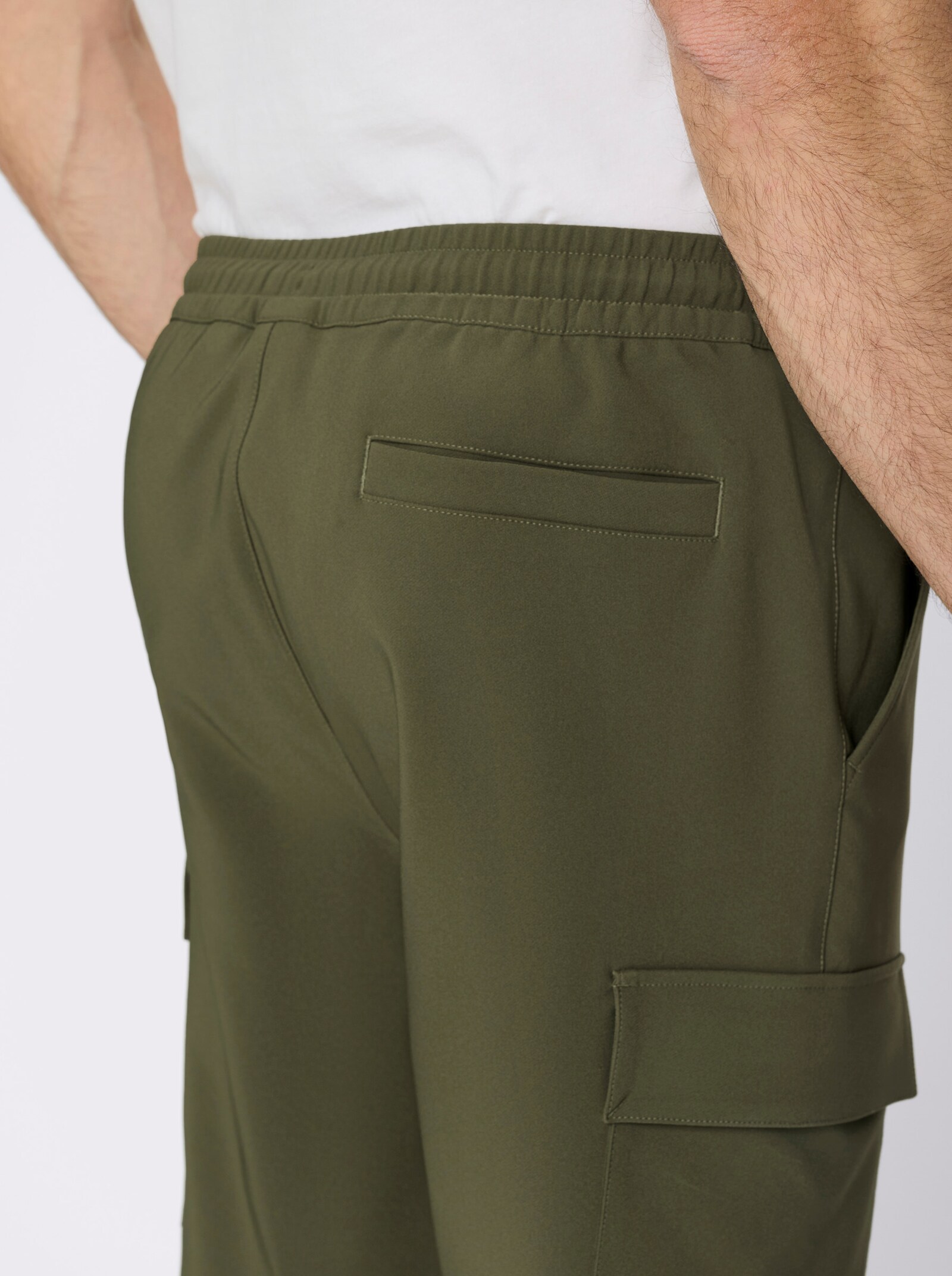 Catamaran Hose mit praktischen Taschen - oliv