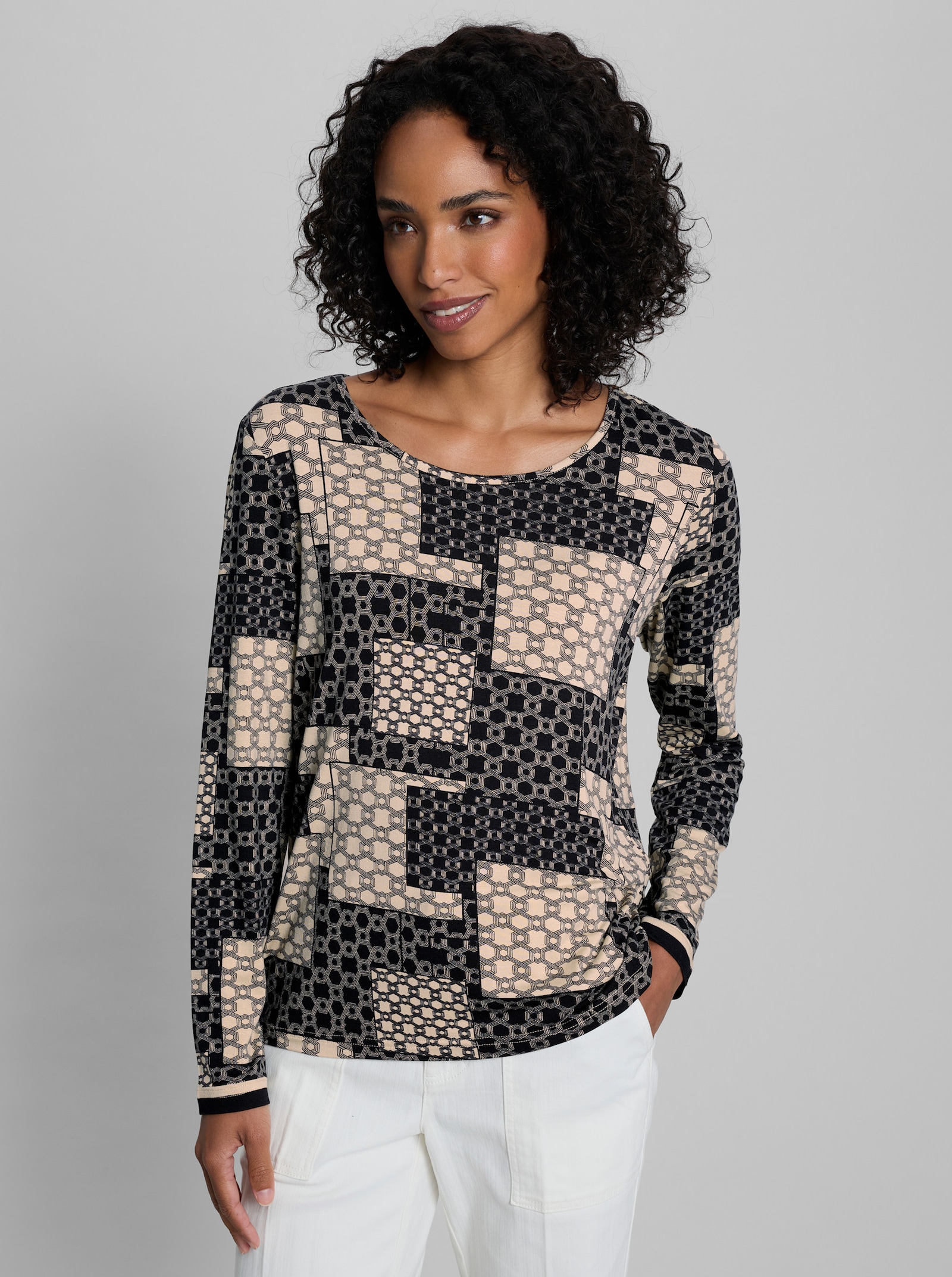 heine Langarmshirt mit Grafik-Print - sand-schwarz-bedruckt