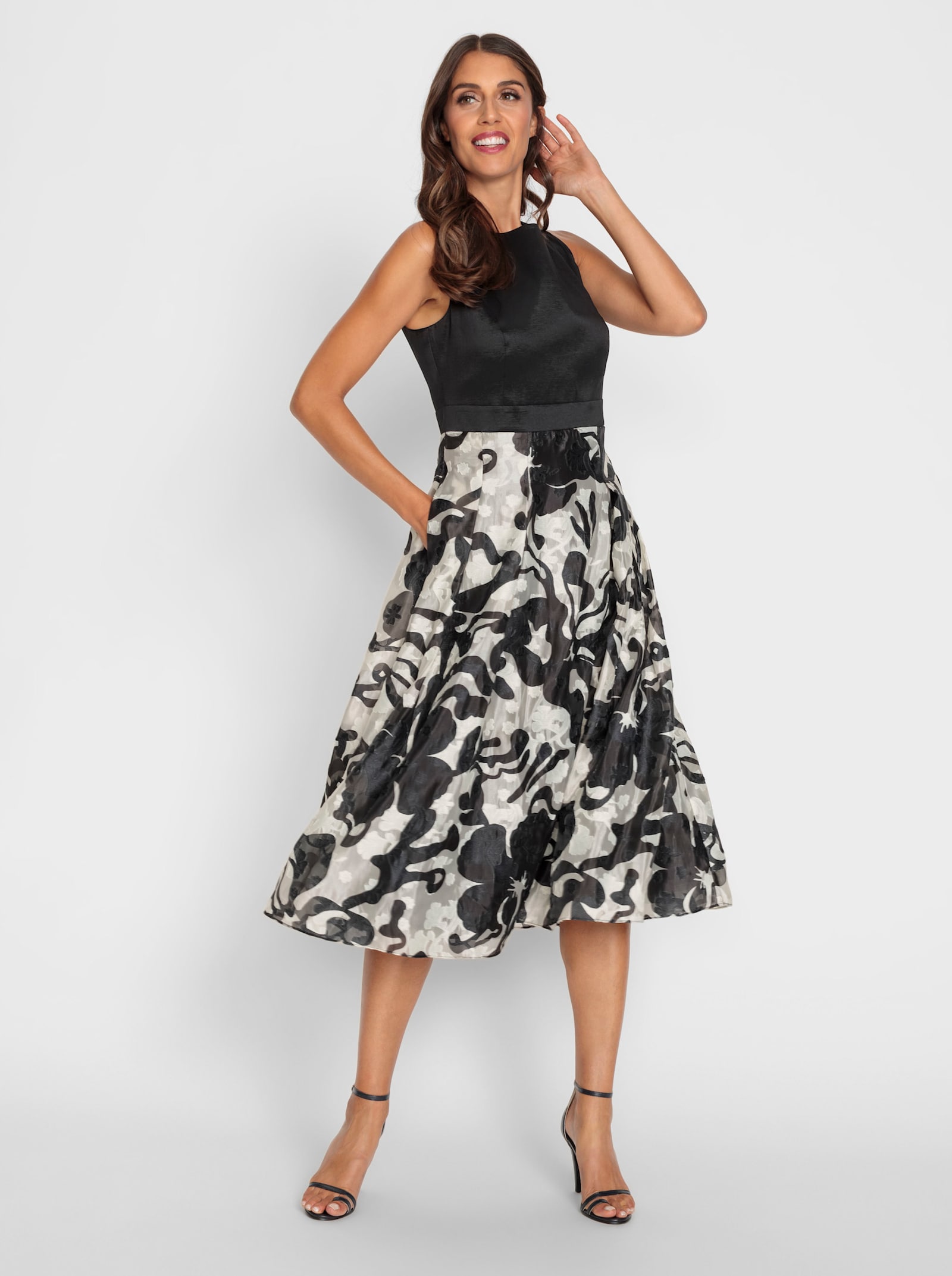 heine Robe évasée en qualité jacquard - noir-couleur ivoire imprimé