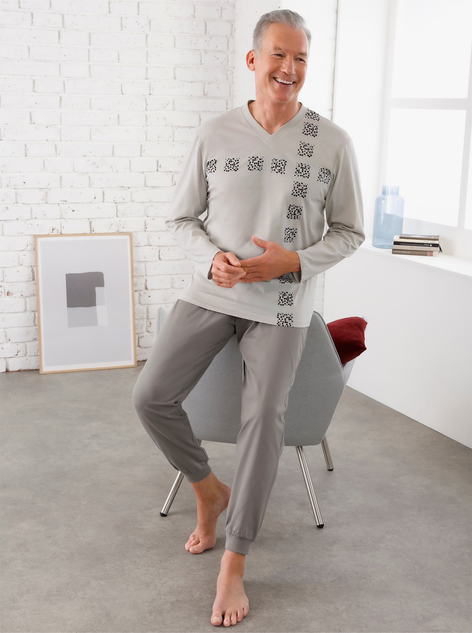 KINGsCLUB Schlafanzug Hose mit Rippbündchen - hellgrau-grau-bedruckt