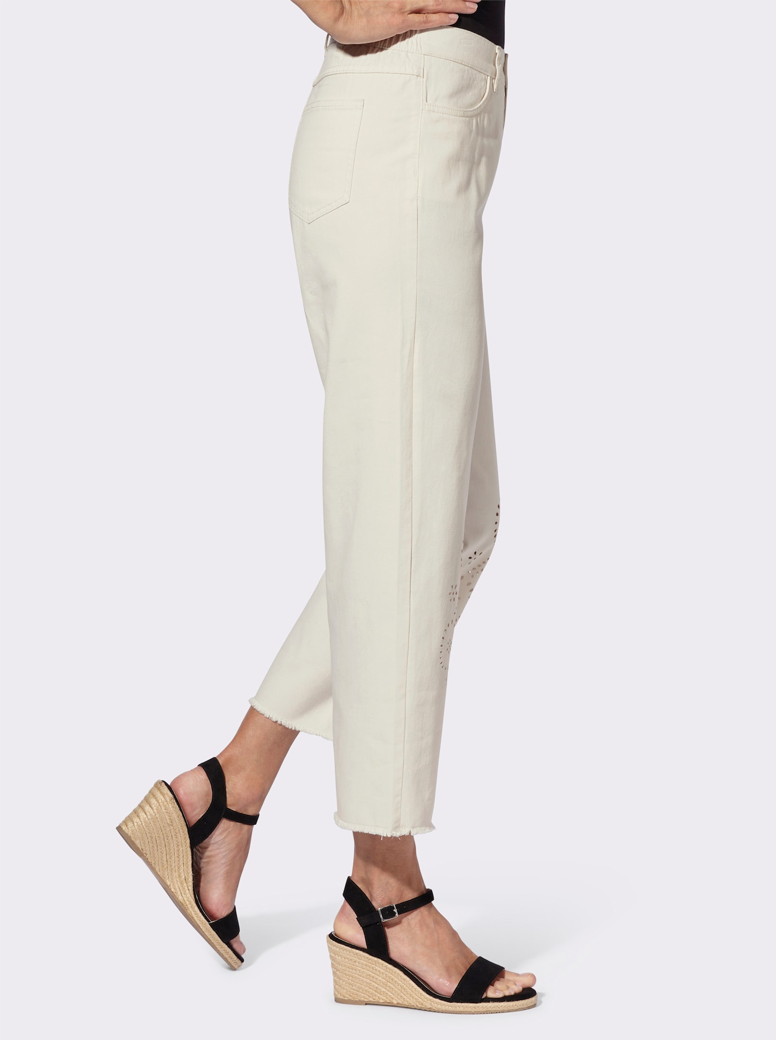 7/8-Jeans mit Cut-Out-Details - ecru