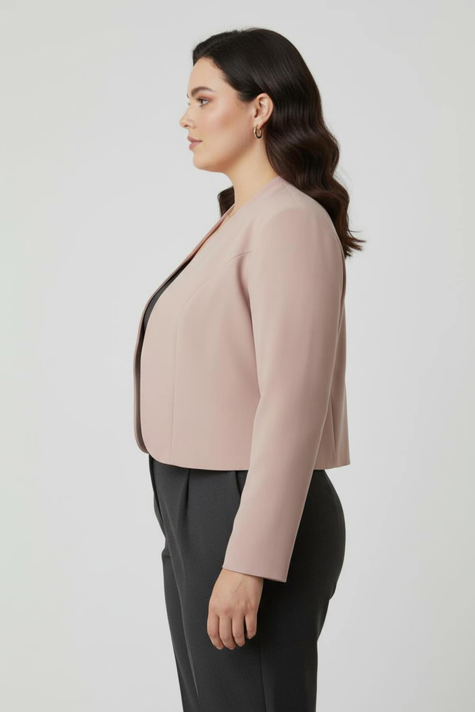 Bolerojacke mit Wellenabschluss, Stehkragen - puder