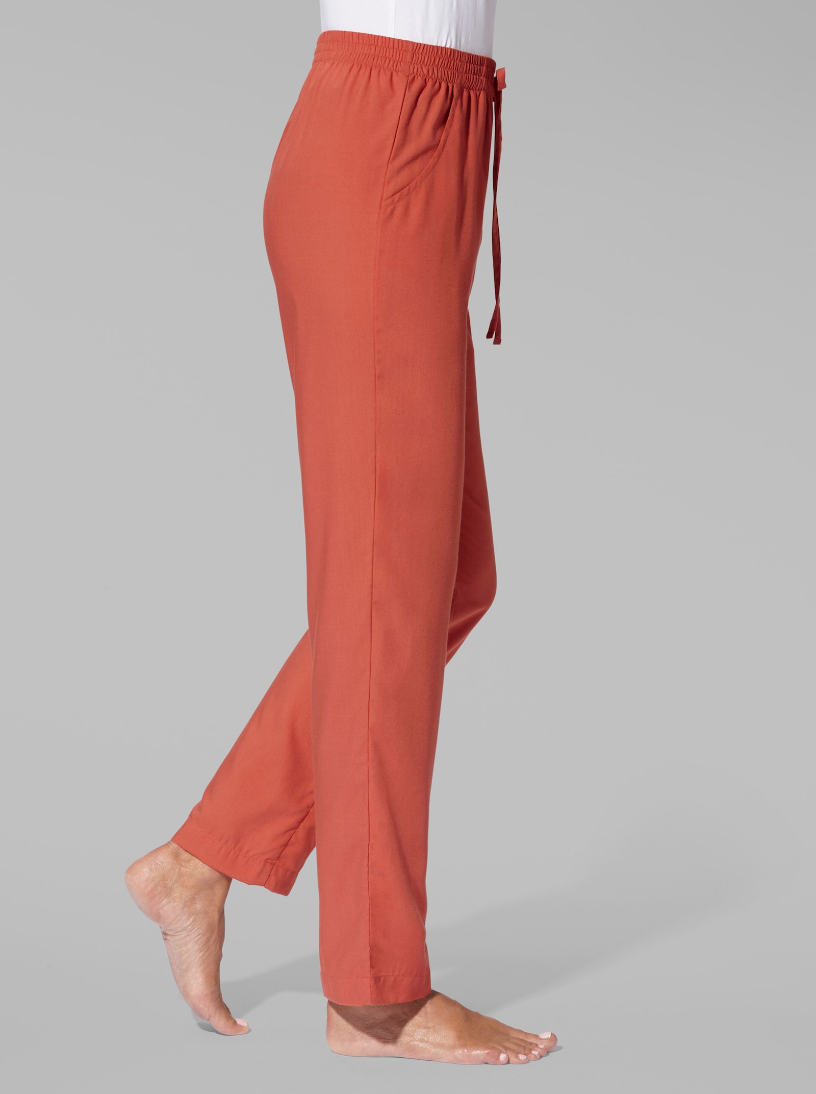 Webhose in Schlupfform - rostrot