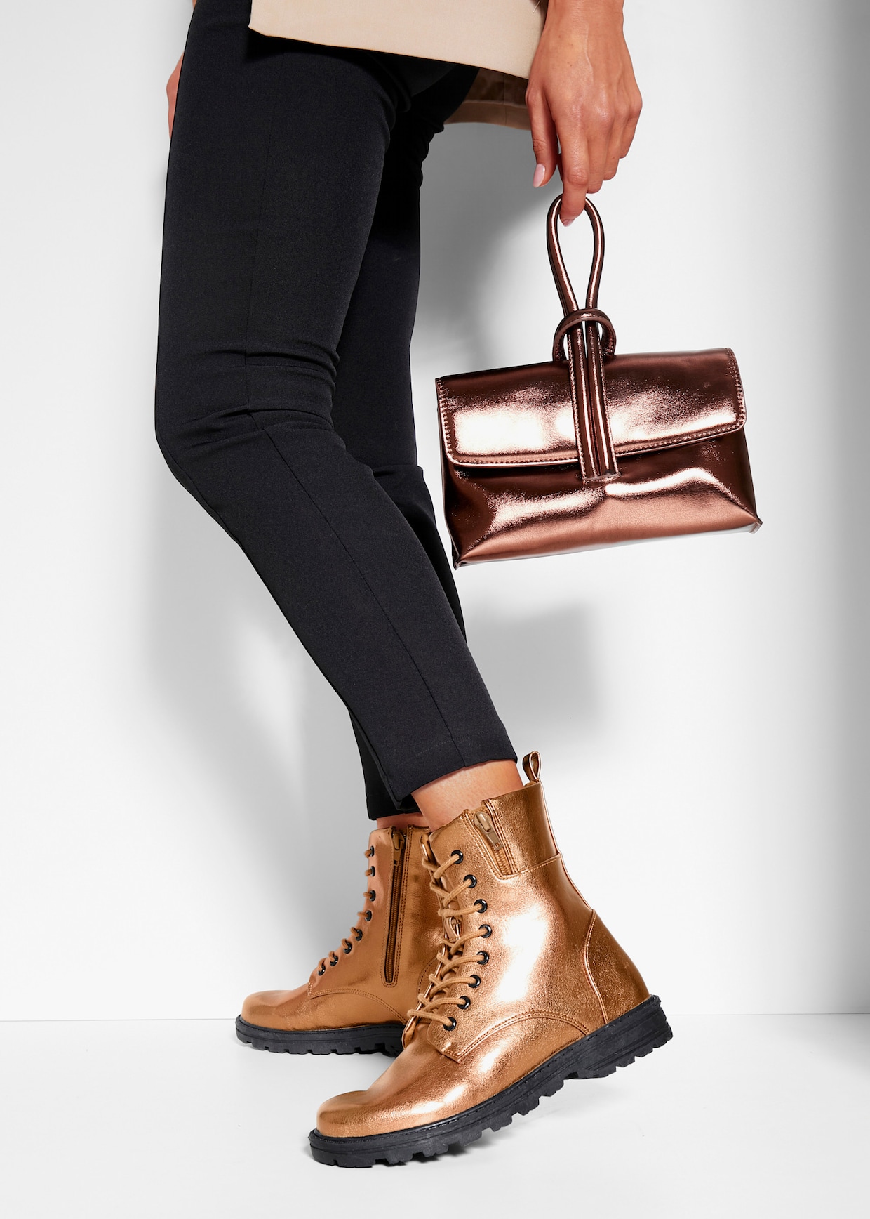 LASCANA Bottines - couleur bronze