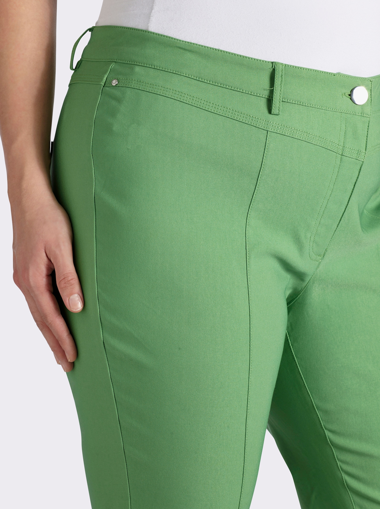 Bengalinhose mit aufgesetzten Gesäßtaschen - apfel