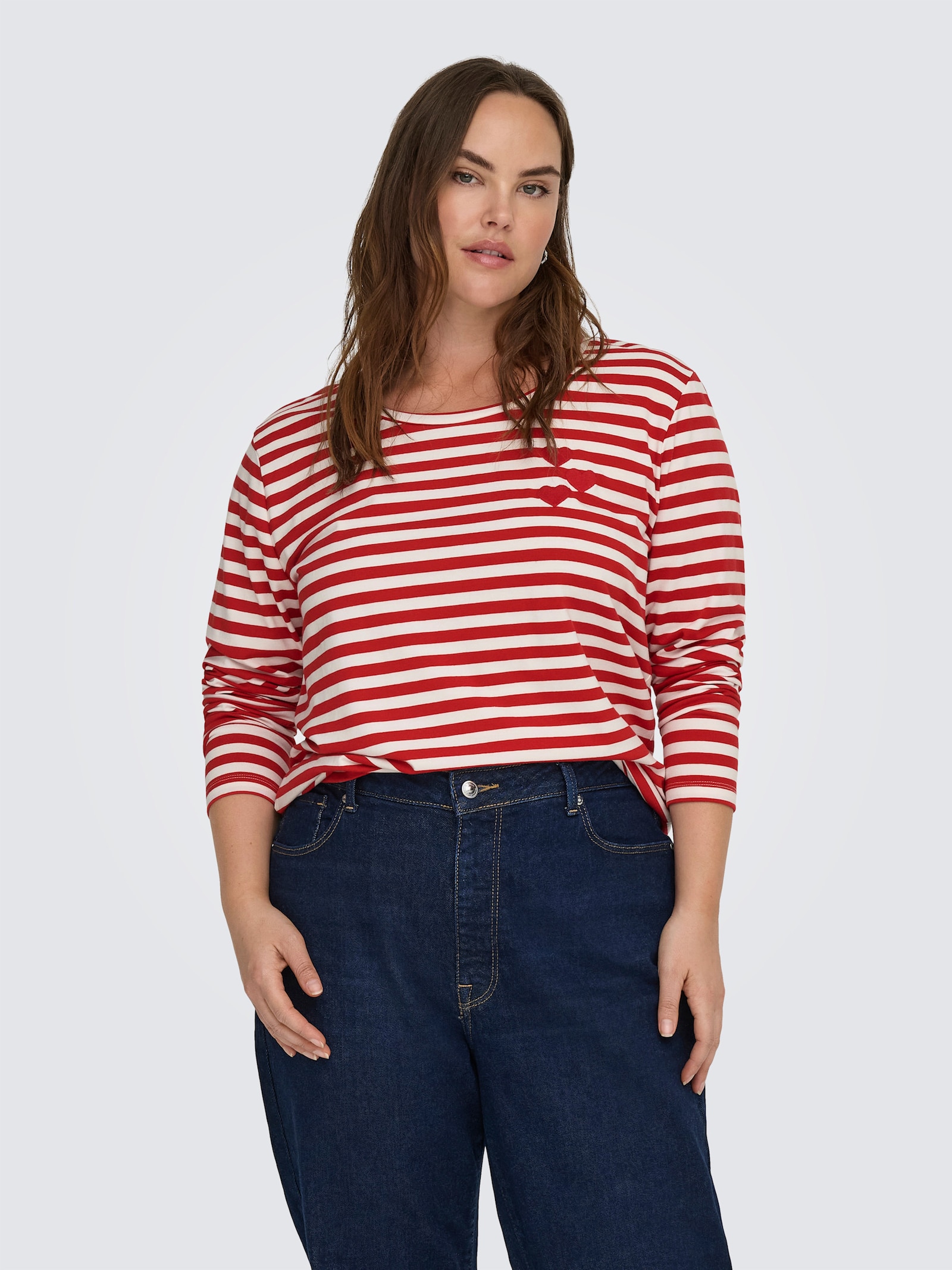 ONLY CARMAKOMA Langarmshirt - barbados cherry stripes:cloud dancer/ w. emb. hearts