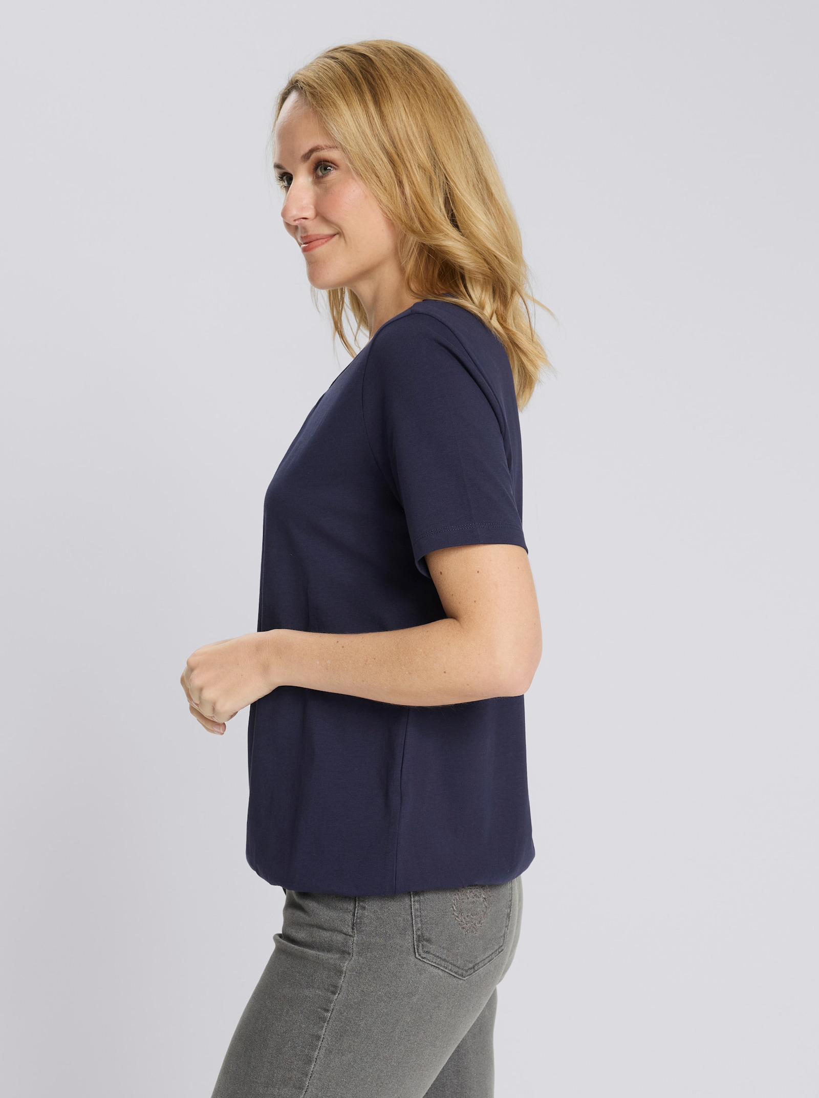 Kurzarmshirt mit gerafftem Ausschnitt - marine