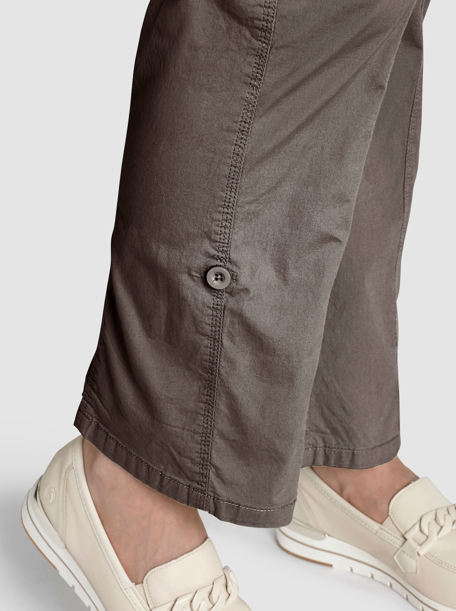 Hose mit krempelbaren Beinen - dunkeltaupe