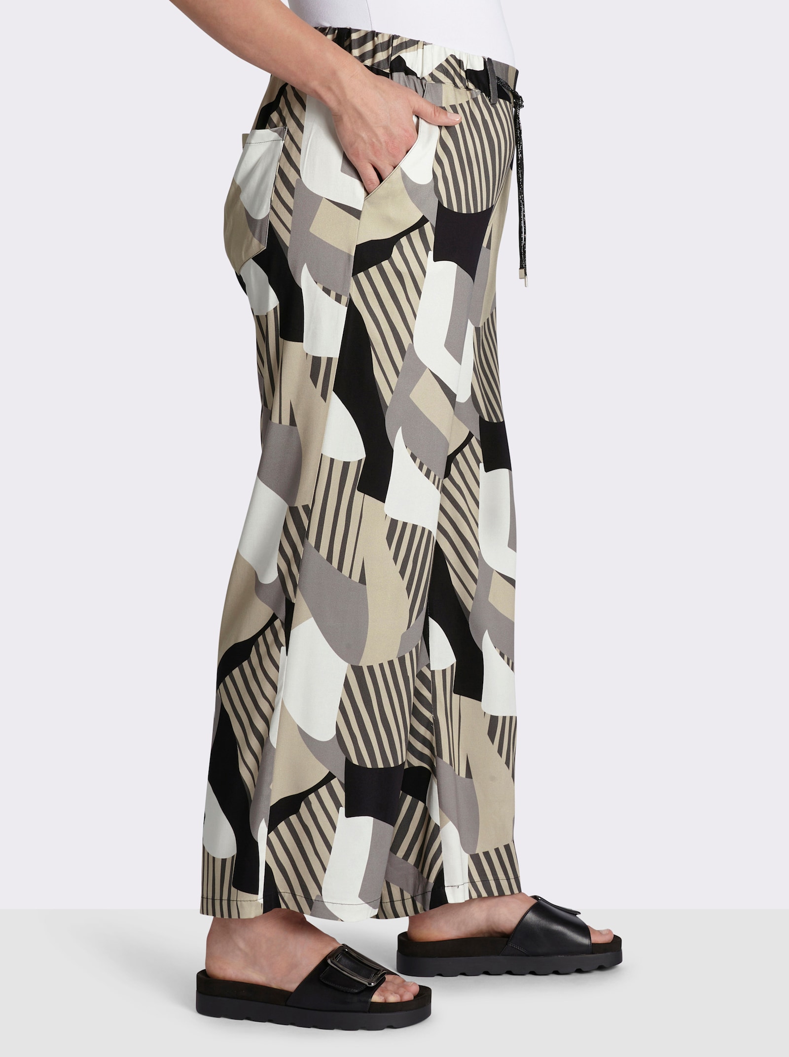 sheego Marlene-Hose mit Grafikprint - schwarz-grau-bedruckt