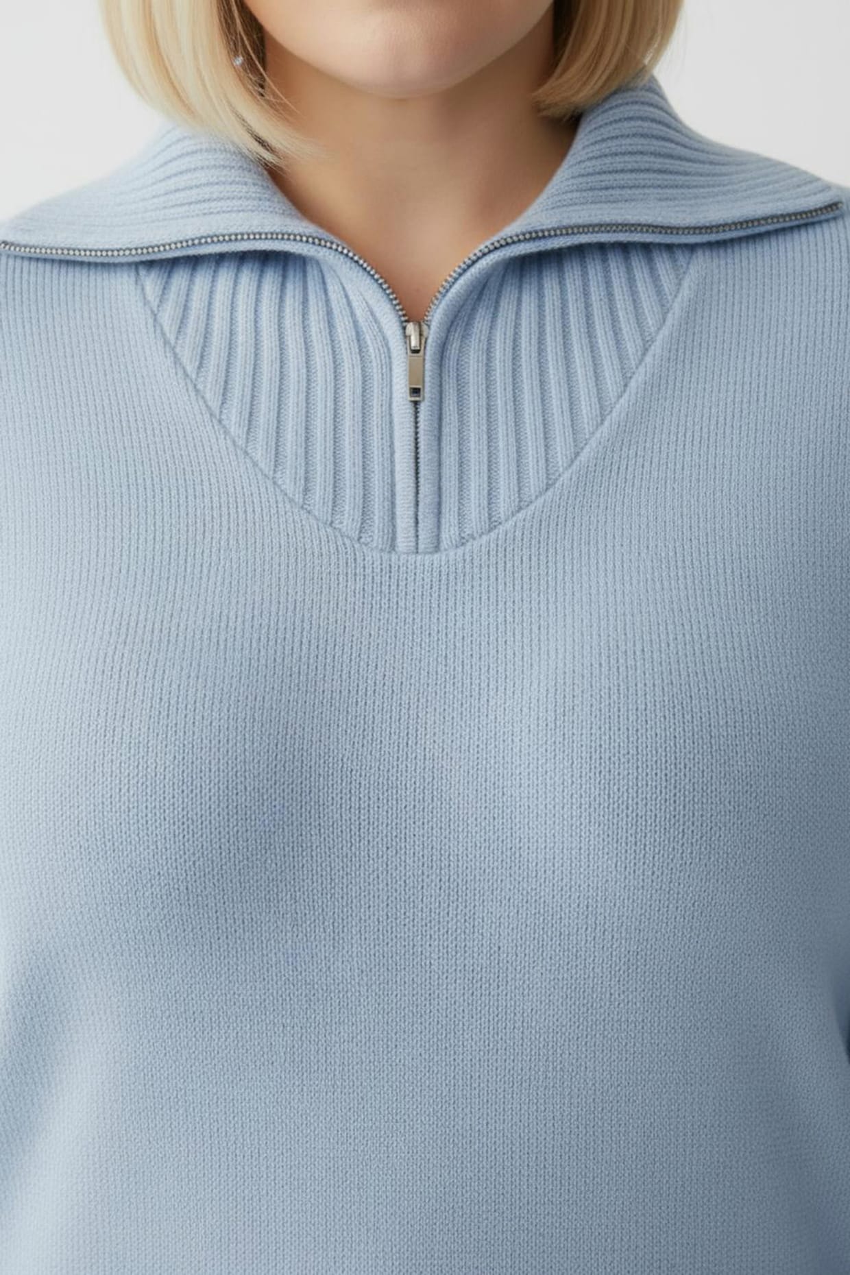 Troyer mit breiten Rippabschlüssen - eisblau