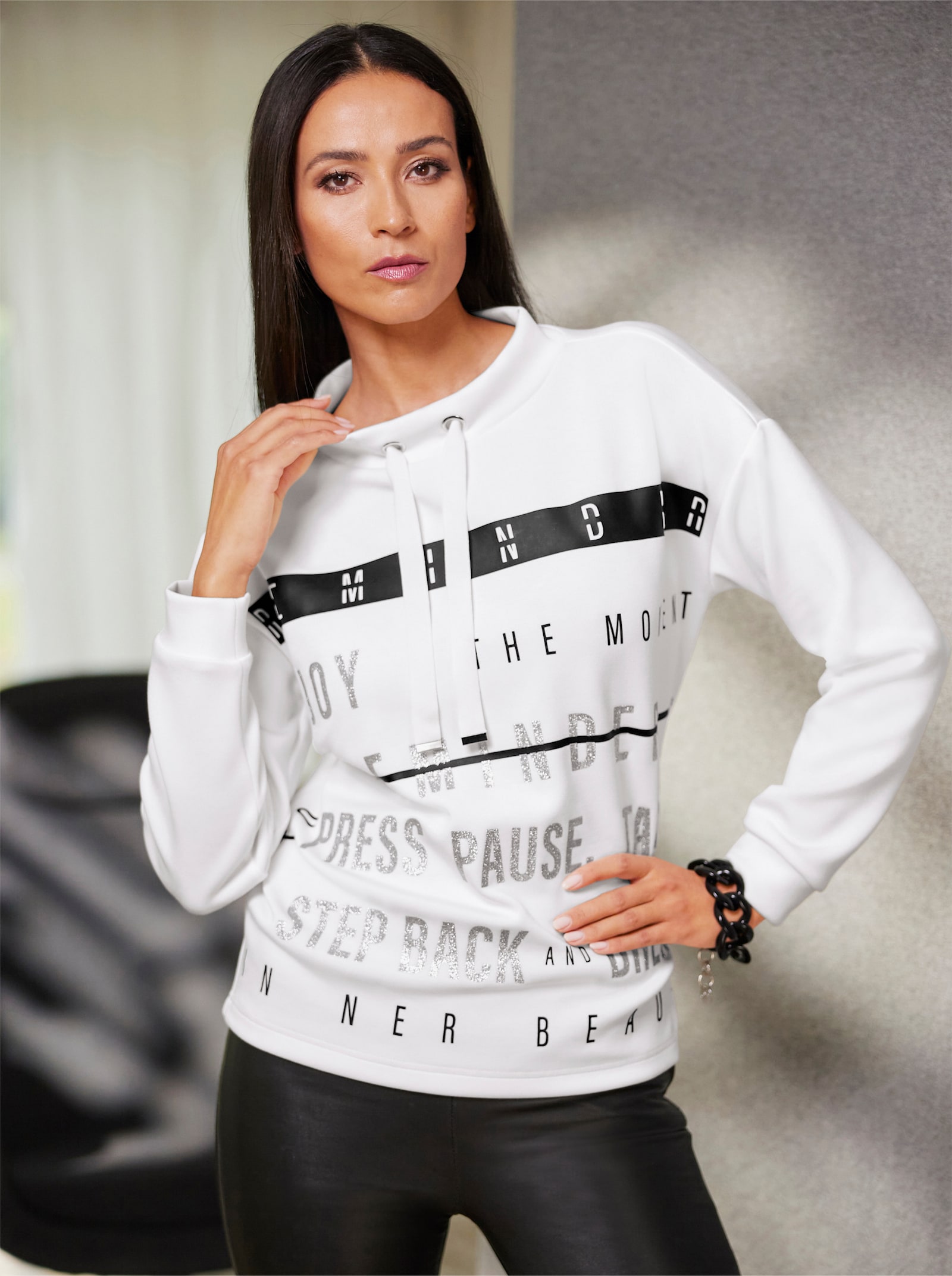 heine Sweatshirt in seidig-mattem Glanz - ecru