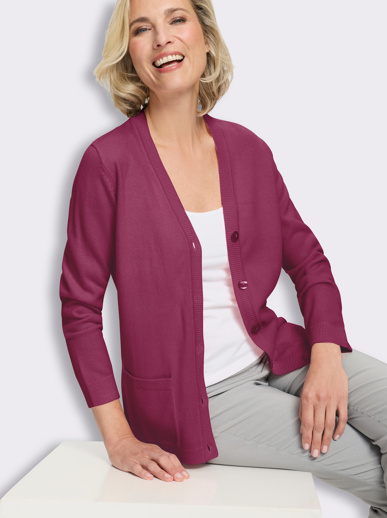 Strickjacke in Feinstrick-Qualität - erika