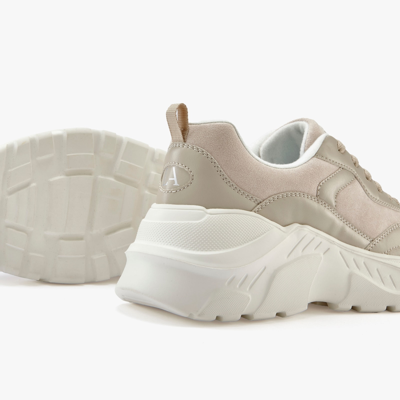 LASCANA Sneaker - beige