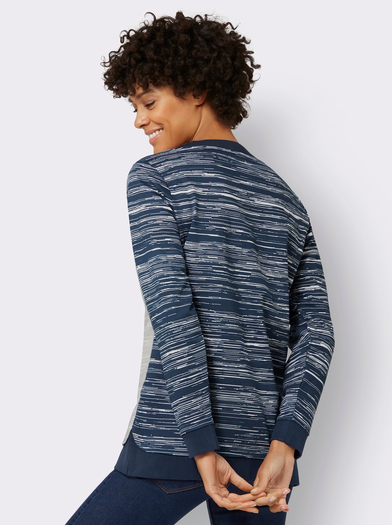  Sweatshirt mit sportivem Print - dunkelblau-ecru-bedruckt