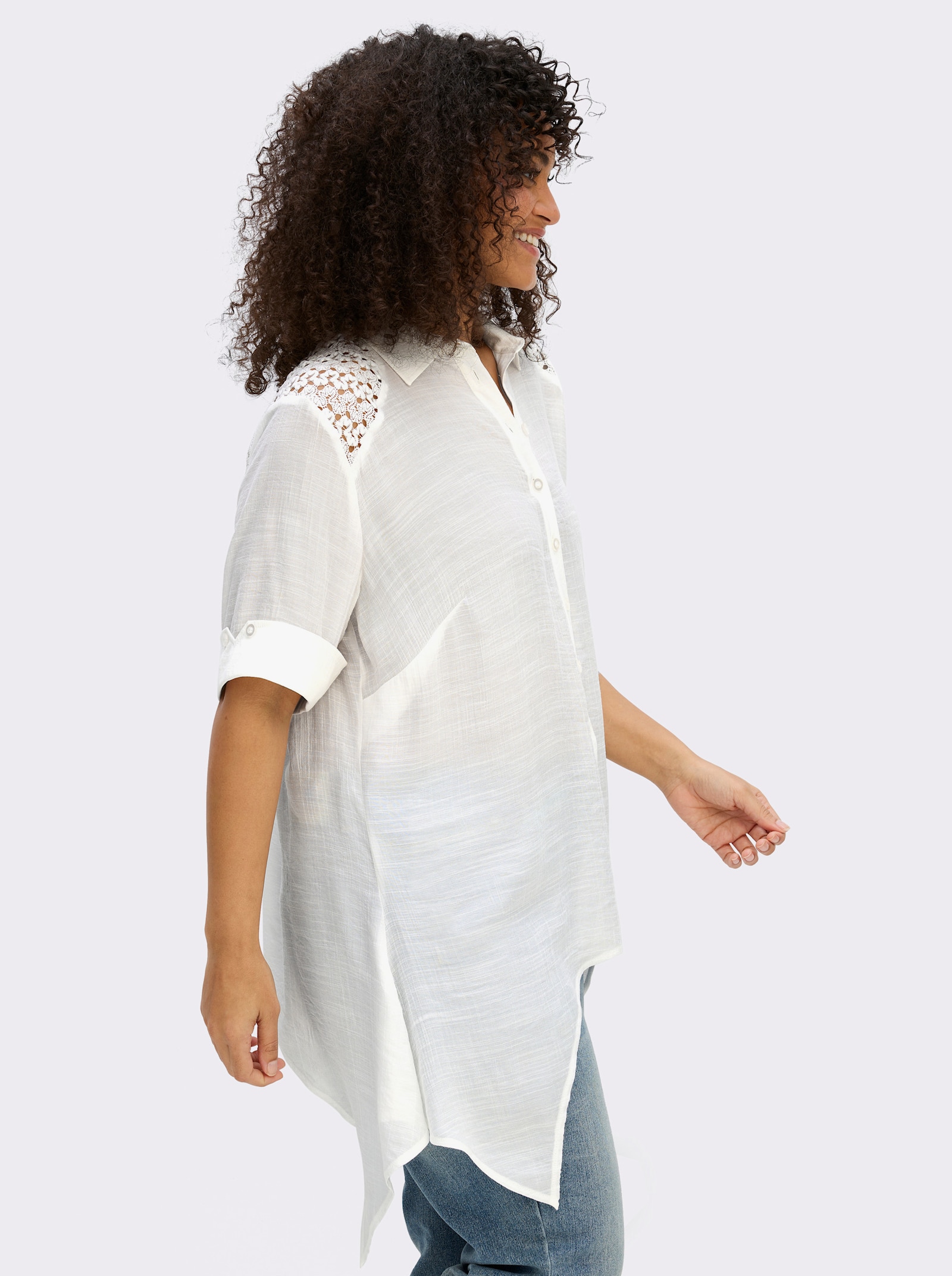 sheego by Joe Browns Spitzenbluse mit Zipfelsaum - weiß