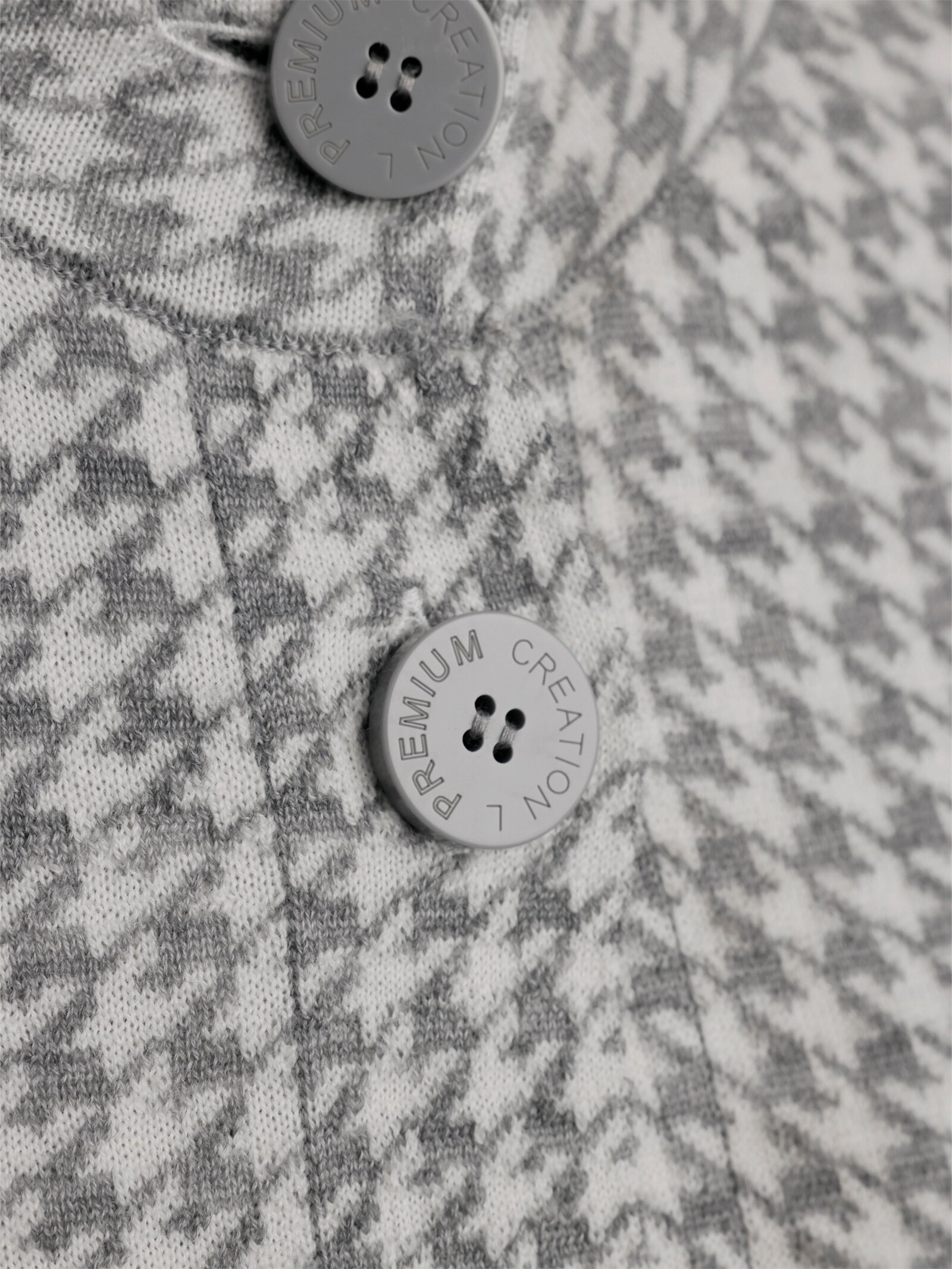 CREATION L PREMIUM Jacquardstrickjacke mit Merinowolle - steingrau-champagner-gemustert